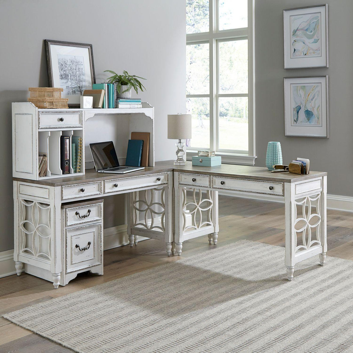 Liberty Furniture Industries Inc. Magnolia Manor 244-HO140 Hutch IMAGE 2