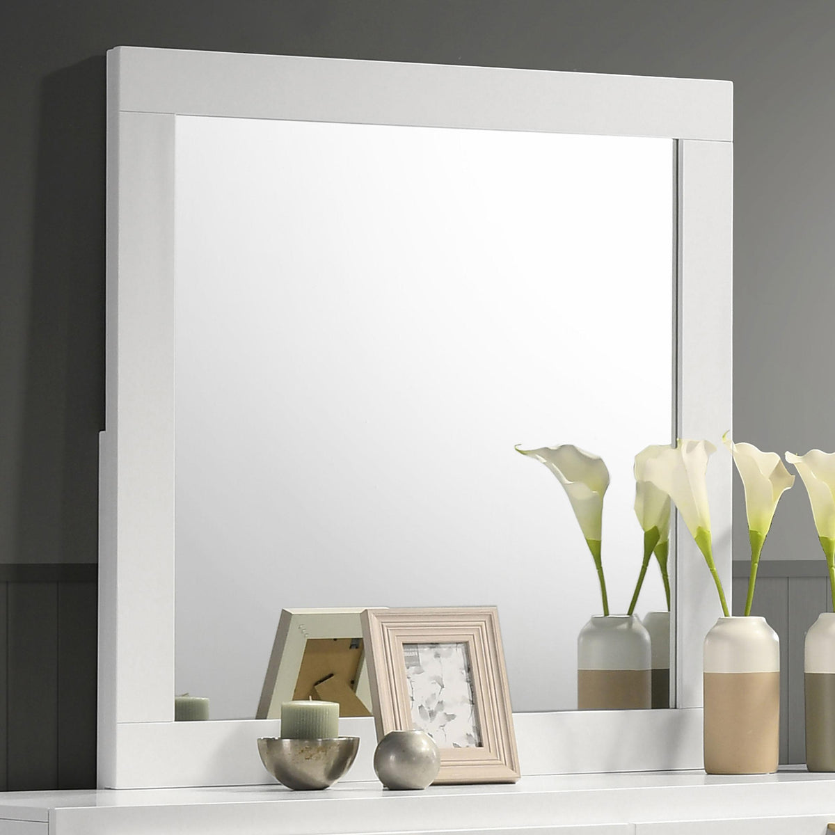 Coaster Furniture Caraway 224774 Dresser Mirror - White IMAGE 2