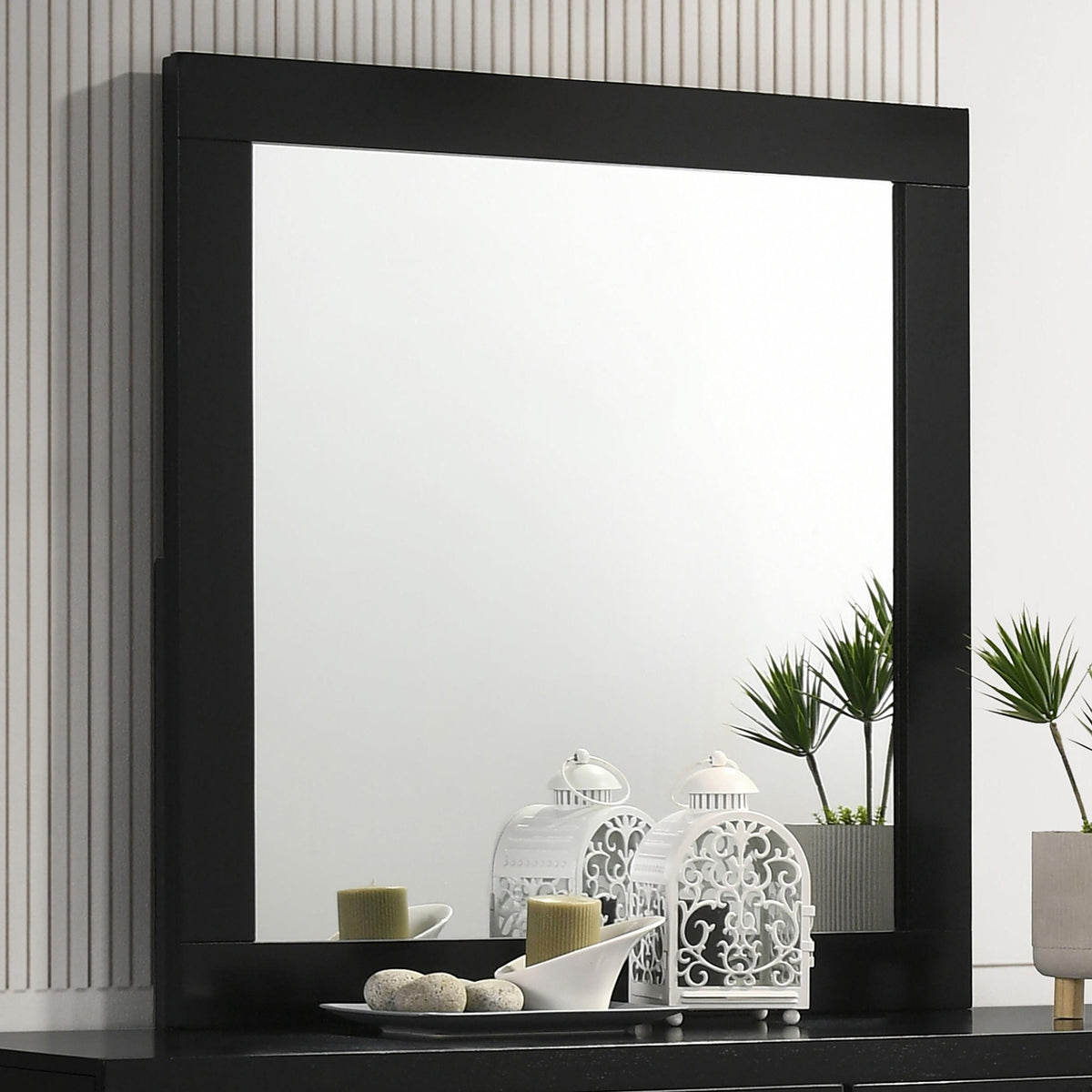 Coaster Furniture Caraway 224784 Dresser Mirror - Black IMAGE 2