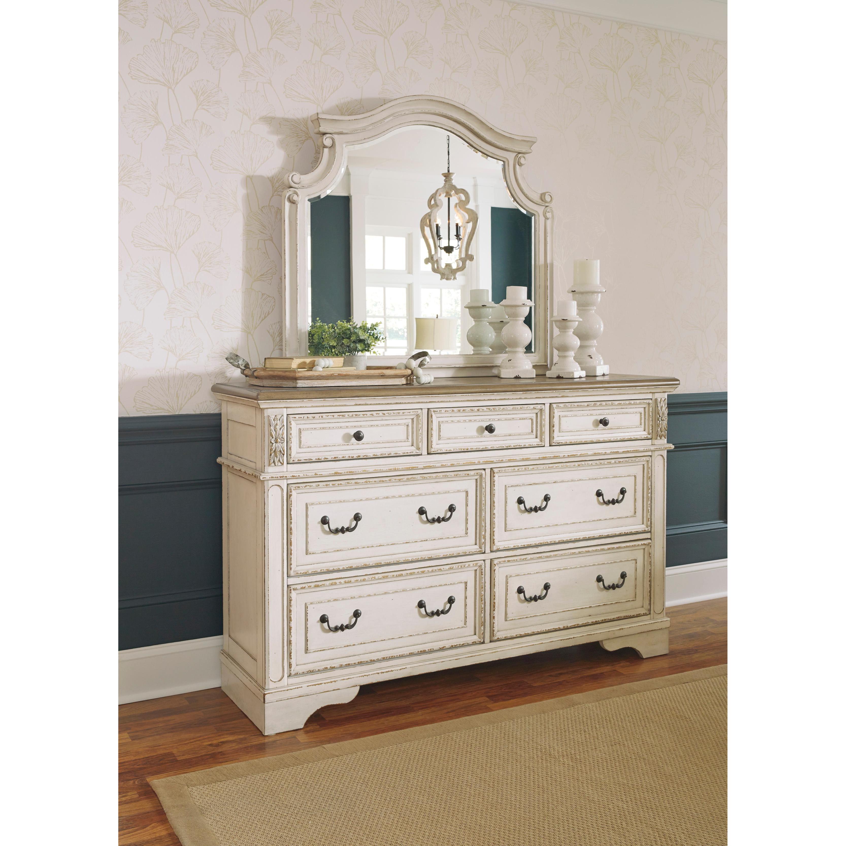  Signature Design by Ashley Realyn B743B61 8 pc Queen Upholstered Panel Bedroom Set IMAGE 3