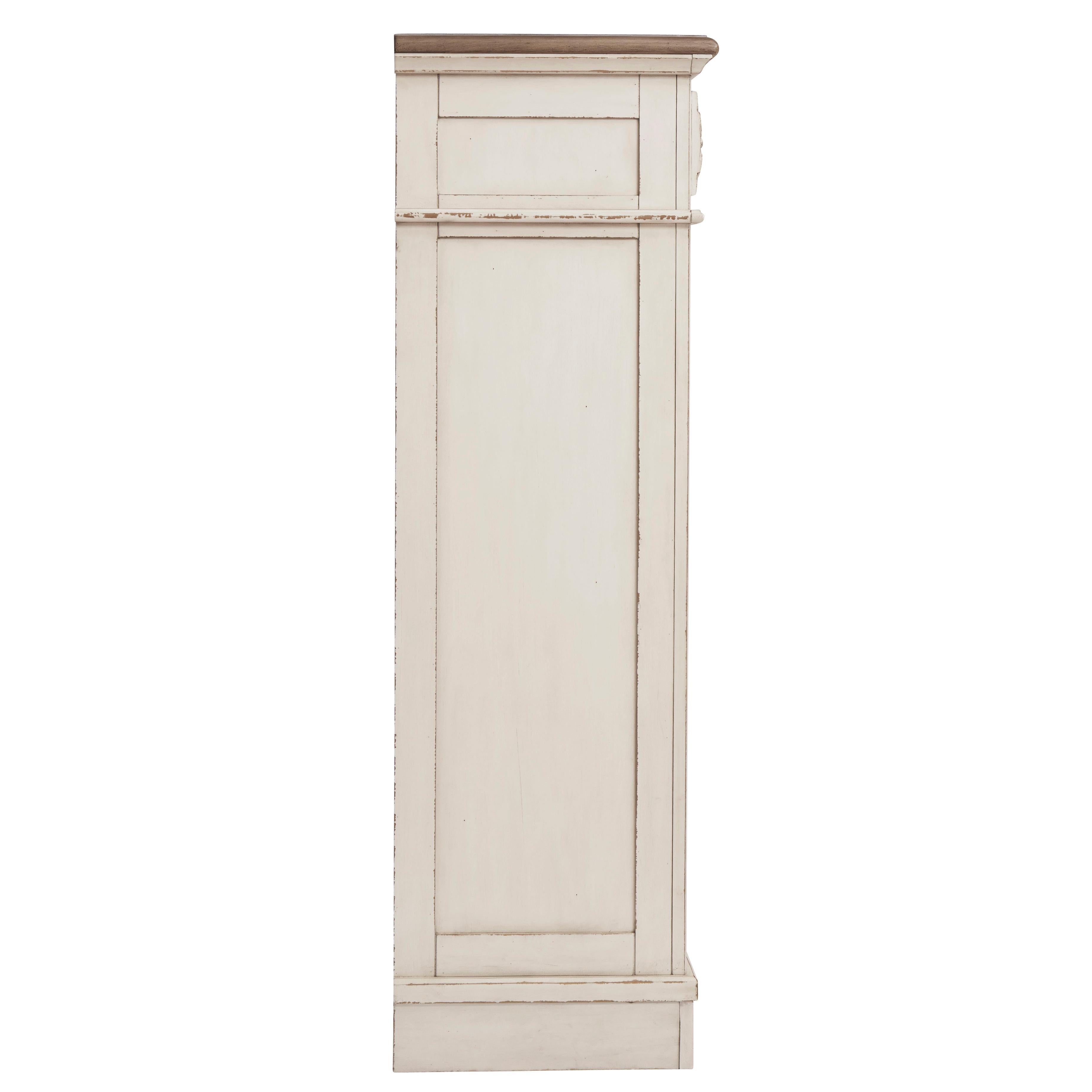  Signature Design by Ashley Realyn 5-Drawer Chest B743-46 IMAGE 3