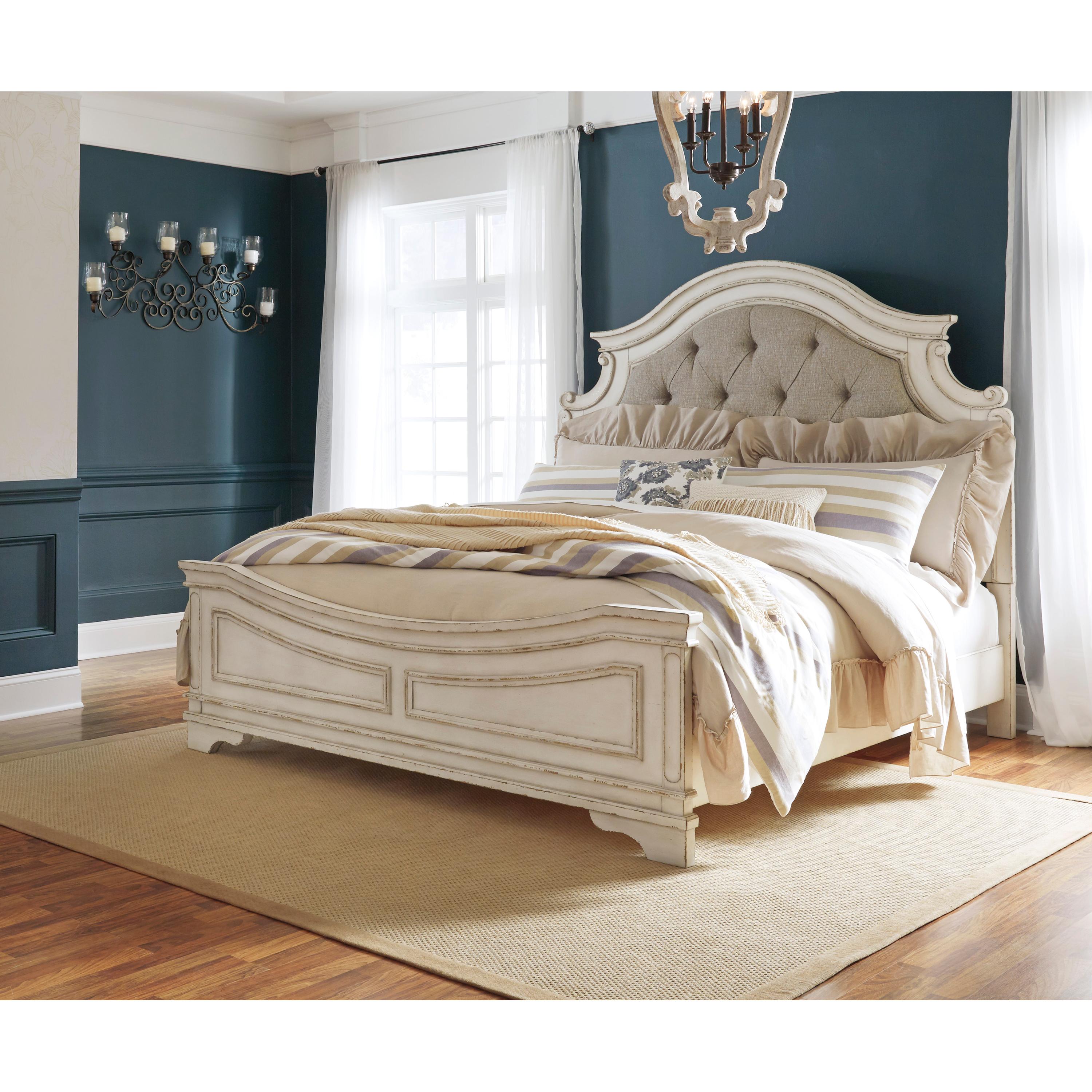  Size_King --  Realyn B743B6 King Upholstered Panel Bed IMAGE 2
