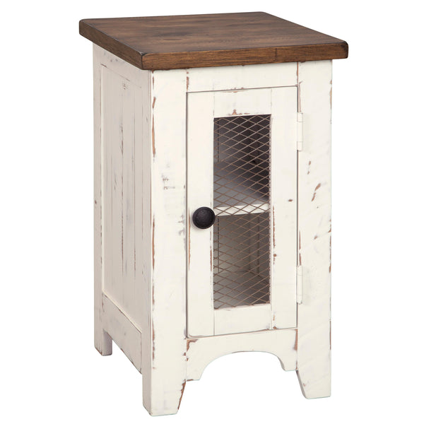 Signature Design by Ashley Wystfield End Table T459-7