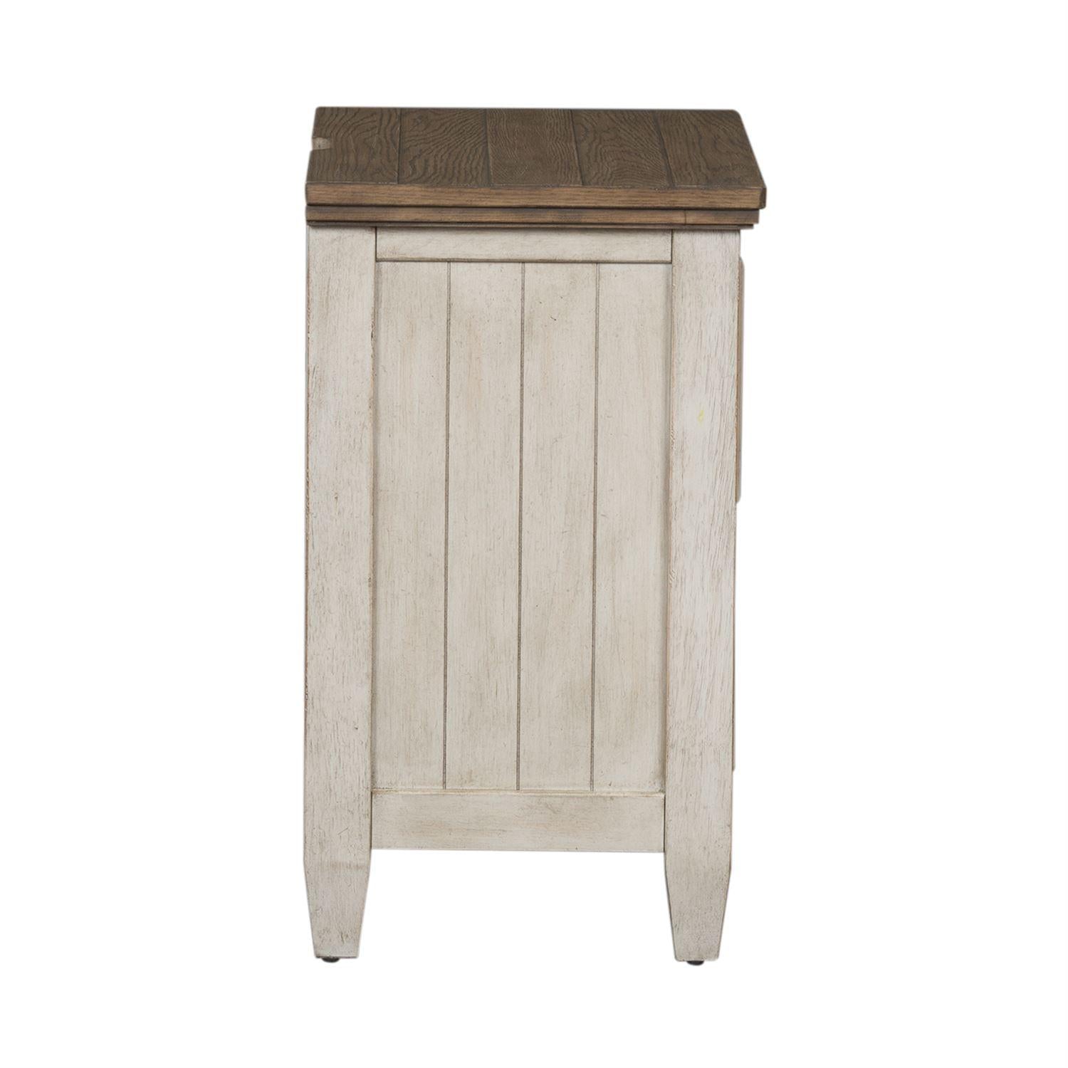 Liberty Furniture Industries Inc. Heartland 824-BR63 Nightstand with Charging IMAGE 4