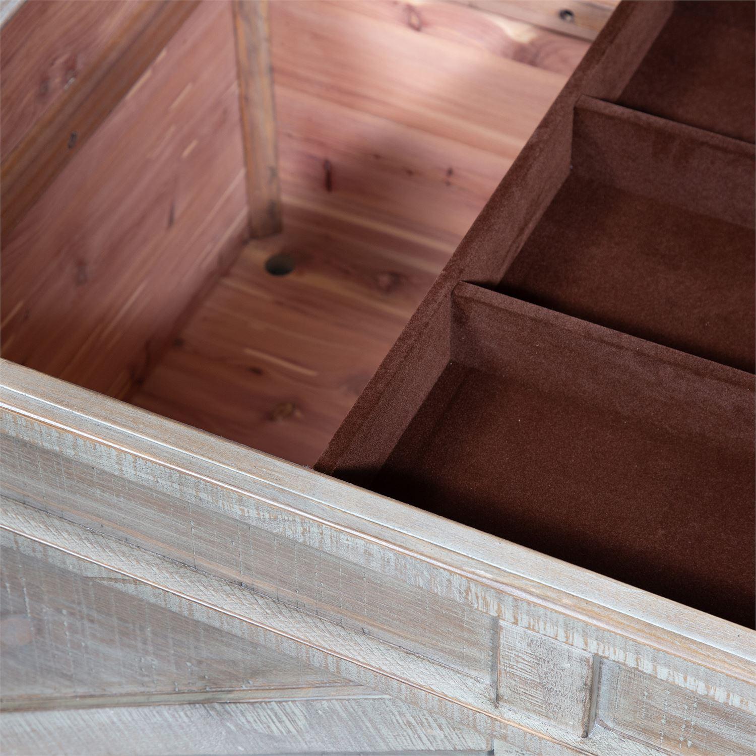  Liberty Furniture Industries Inc. Parkland Falls 172-OT1013 Storage Trunk IMAGE 6