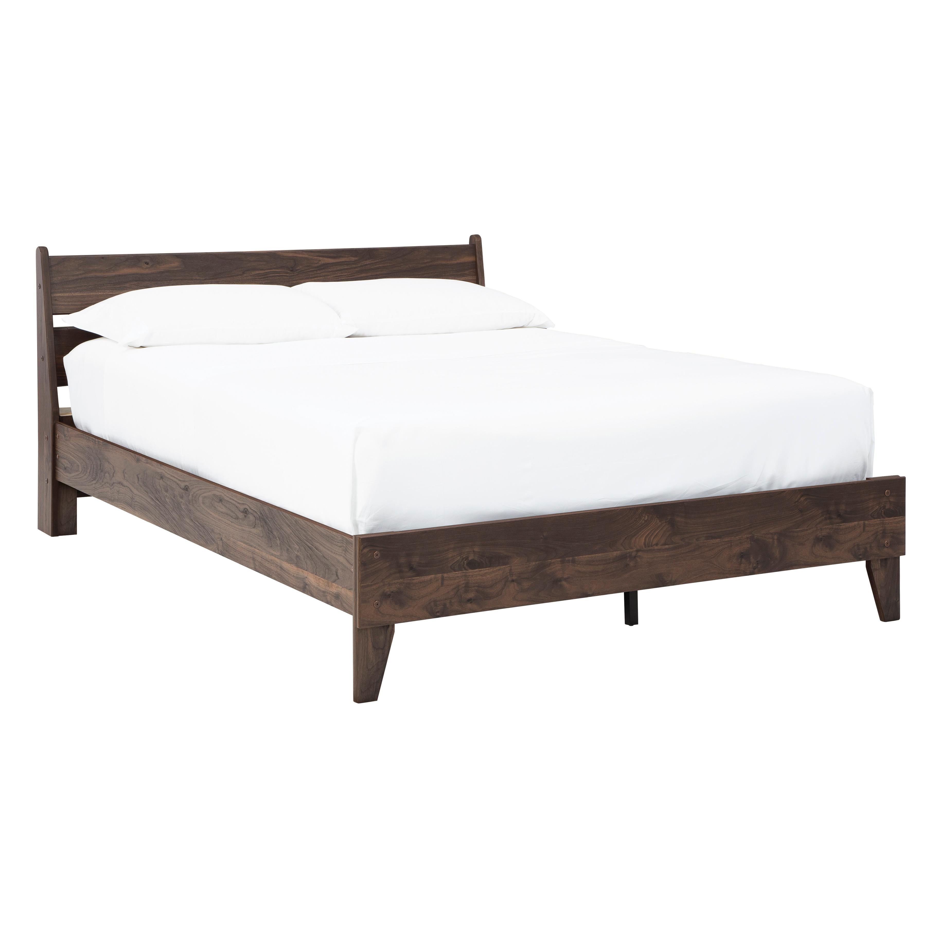 Size_Full --  Signature Design by Ashley Calverson Platform Bed IMAGE 1