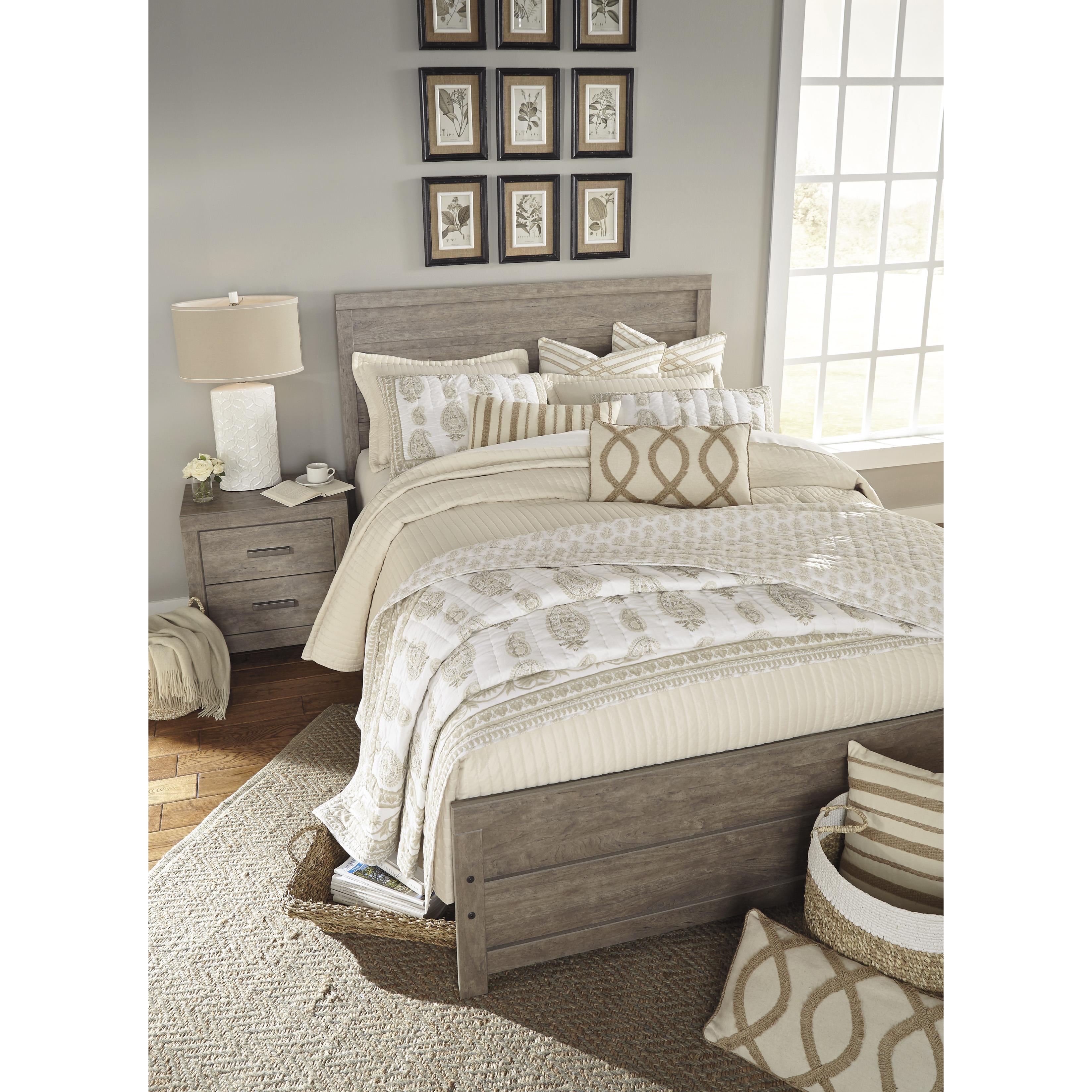  Size_Queen --  Signature Design by Ashley Culverbach Panel Bed IMAGE 5