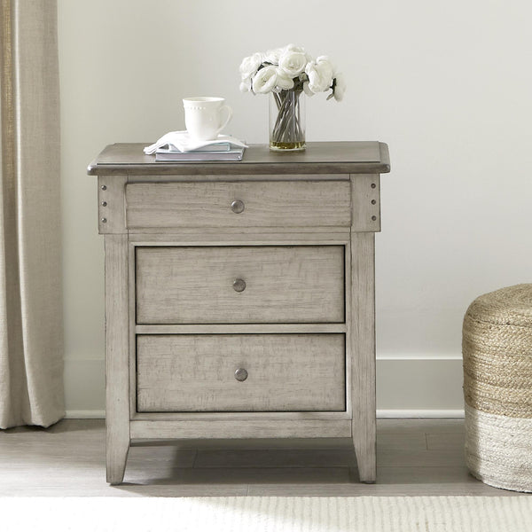 Liberty Furniture Industries Inc. Ivy Hollow 457-BR61 3-Drawer Nightstand with Charging Station