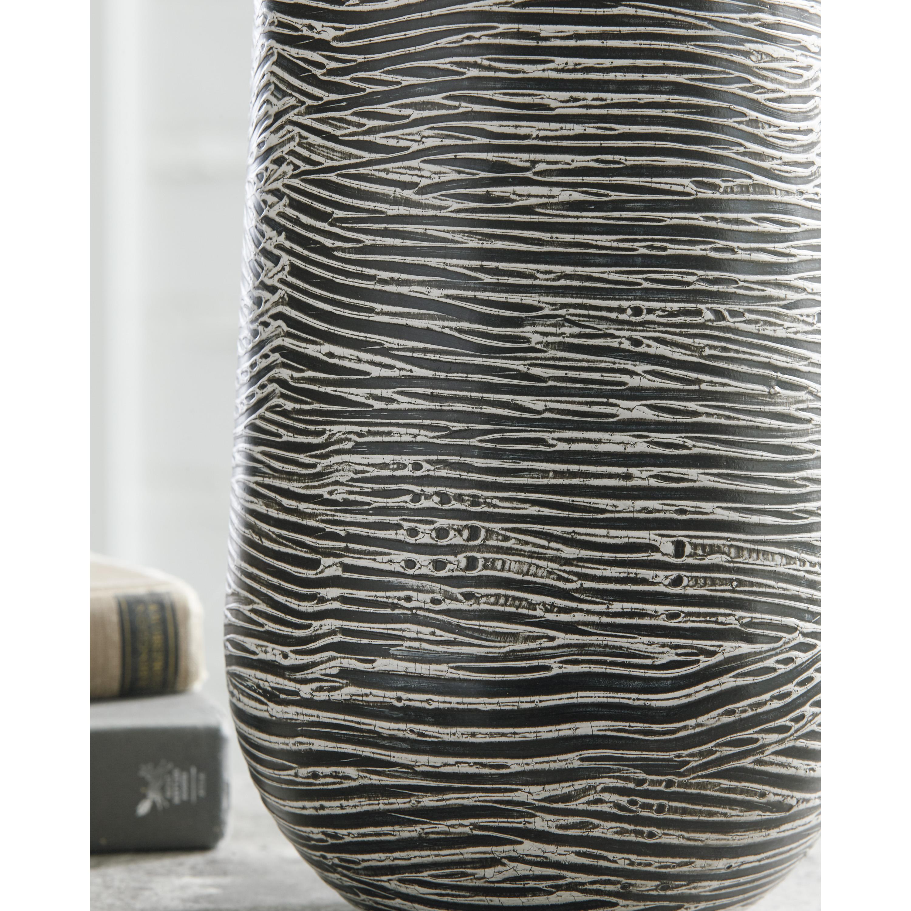  Signature Design by Ashley Fynn A2000515 Vase IMAGE 3