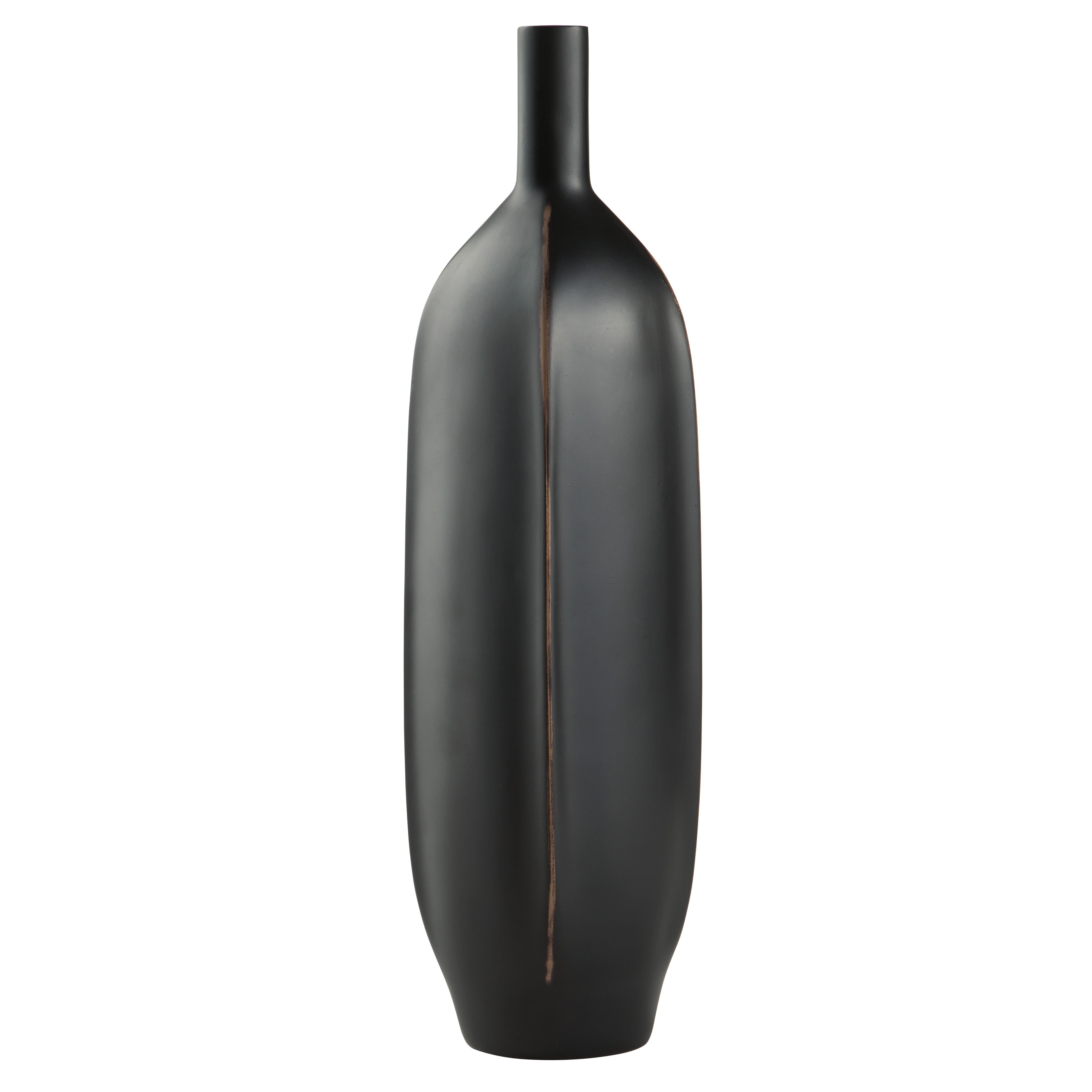  Signature Design by Ashley Rhaveney A2000552 Vase IMAGE 1
