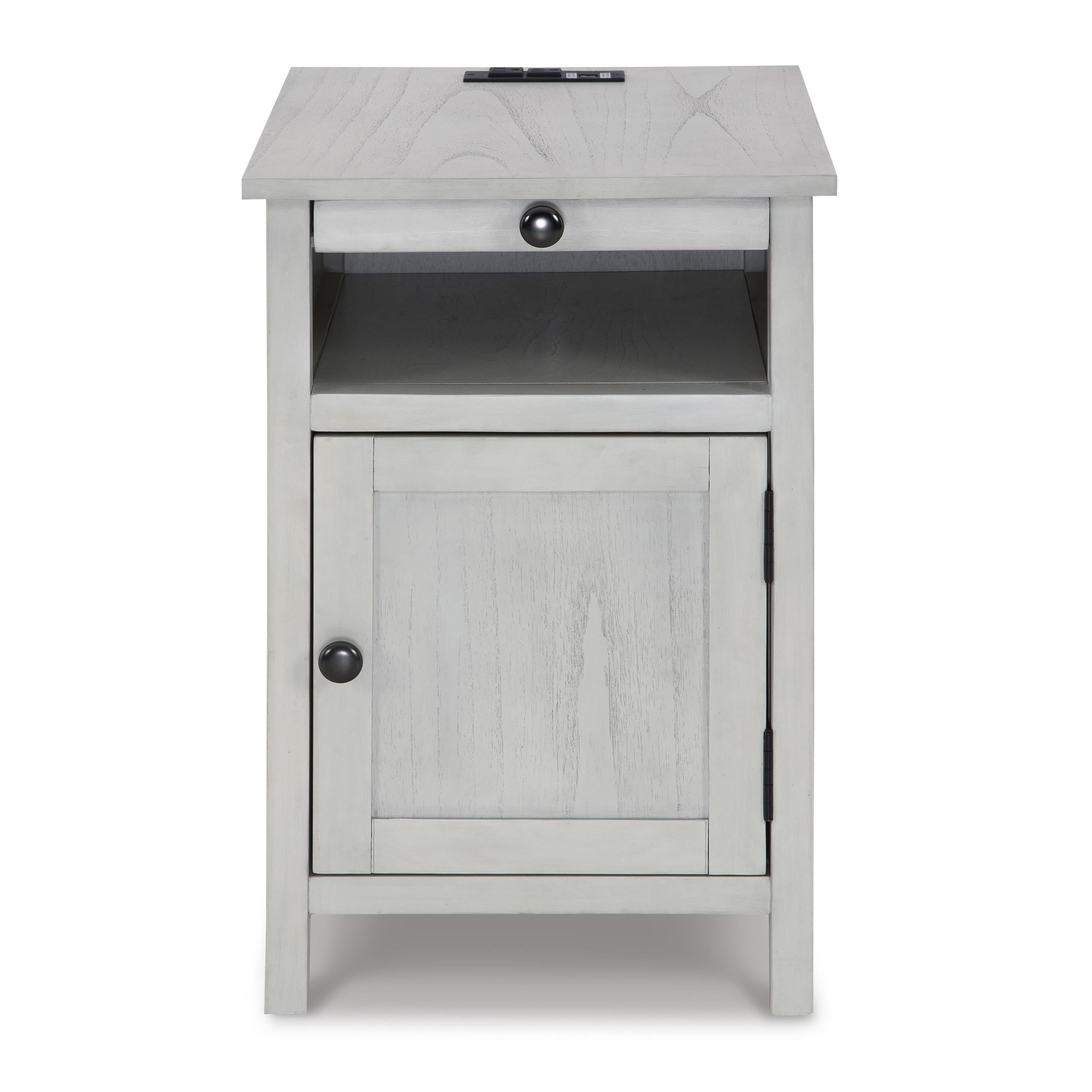  Signature Design by Ashley Treytown T300-517 Chair Side End Table IMAGE 3