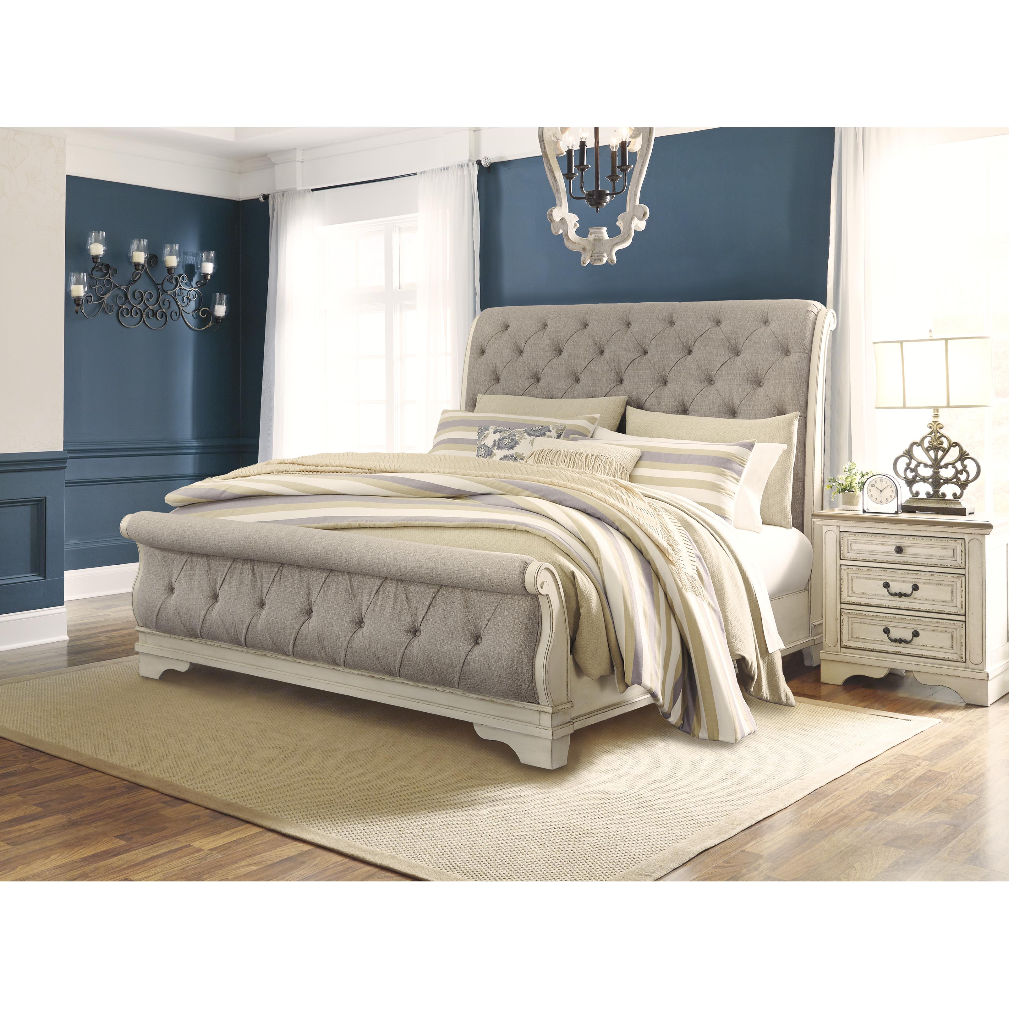  Size_California King --  Realyn B743B10 California King Sleigh Bed IMAGE 6