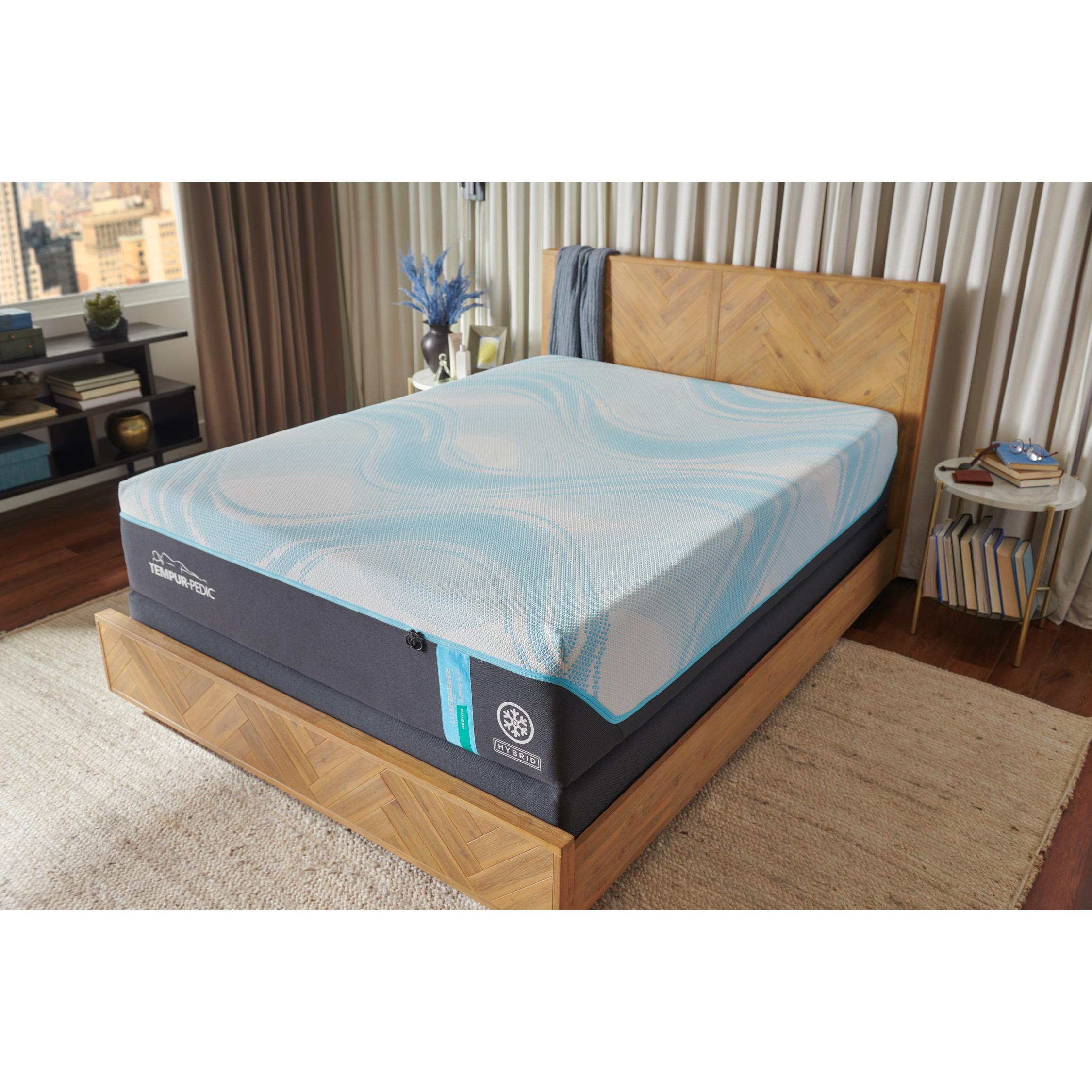  Size_California King --  Tempur-LuxeBreeze® Medium Hybrid Mattress (California King) IMAGE 7