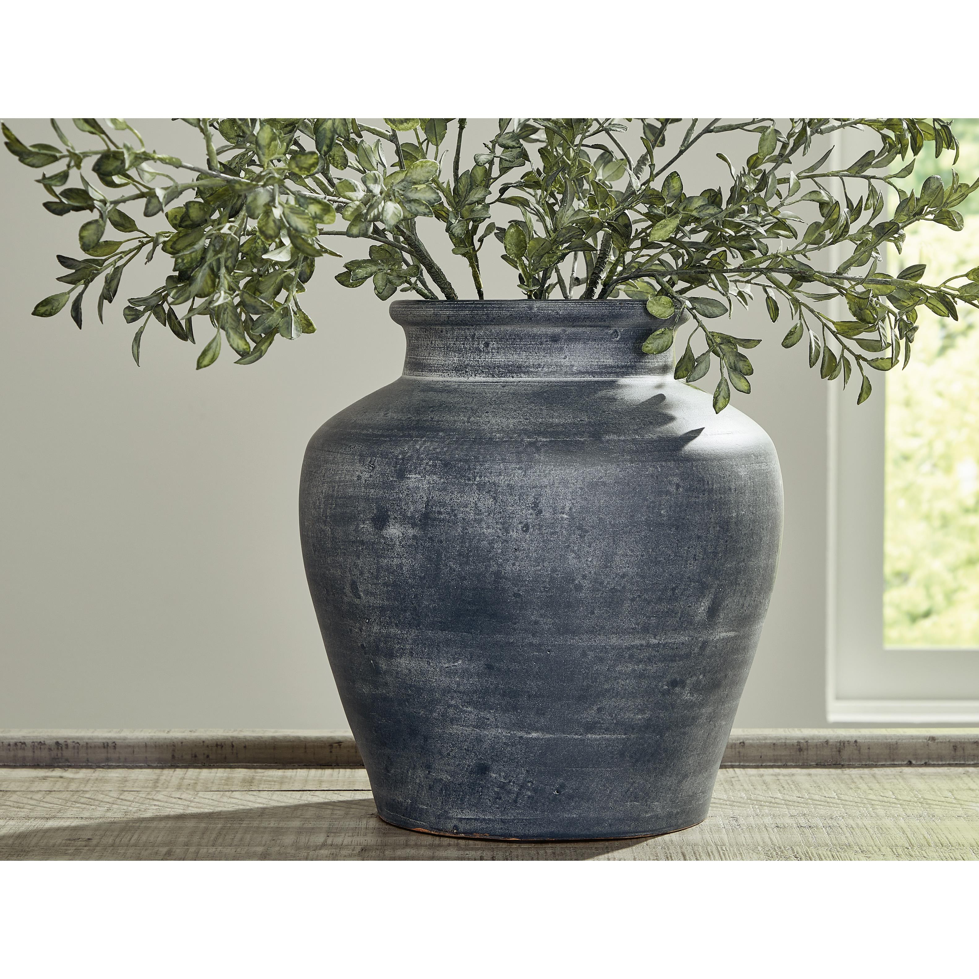  Signature Design by Ashley Meadie A2000629 Vase IMAGE 2