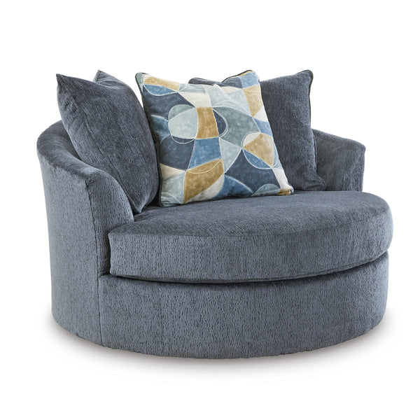 Benchcraft Maxon Place 3300321 Oversized Swivel Accent Chair