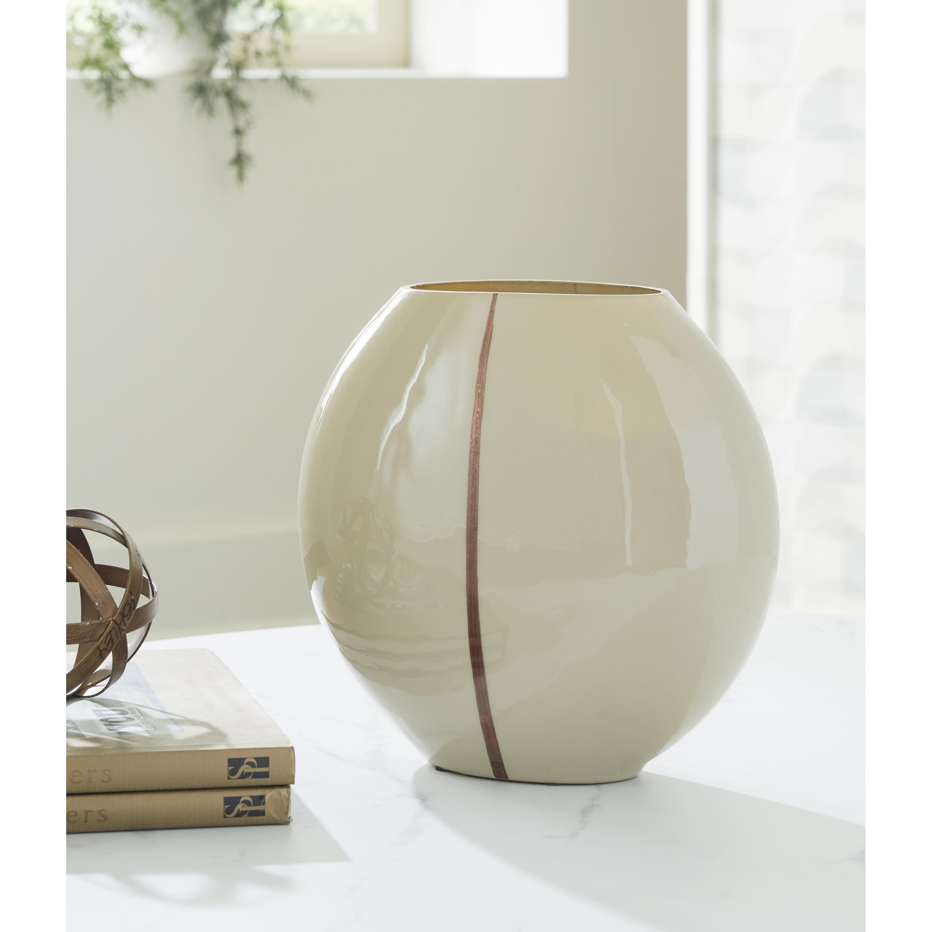  Signature Design by Ashley Sheabourne A2000701 Vase IMAGE 3