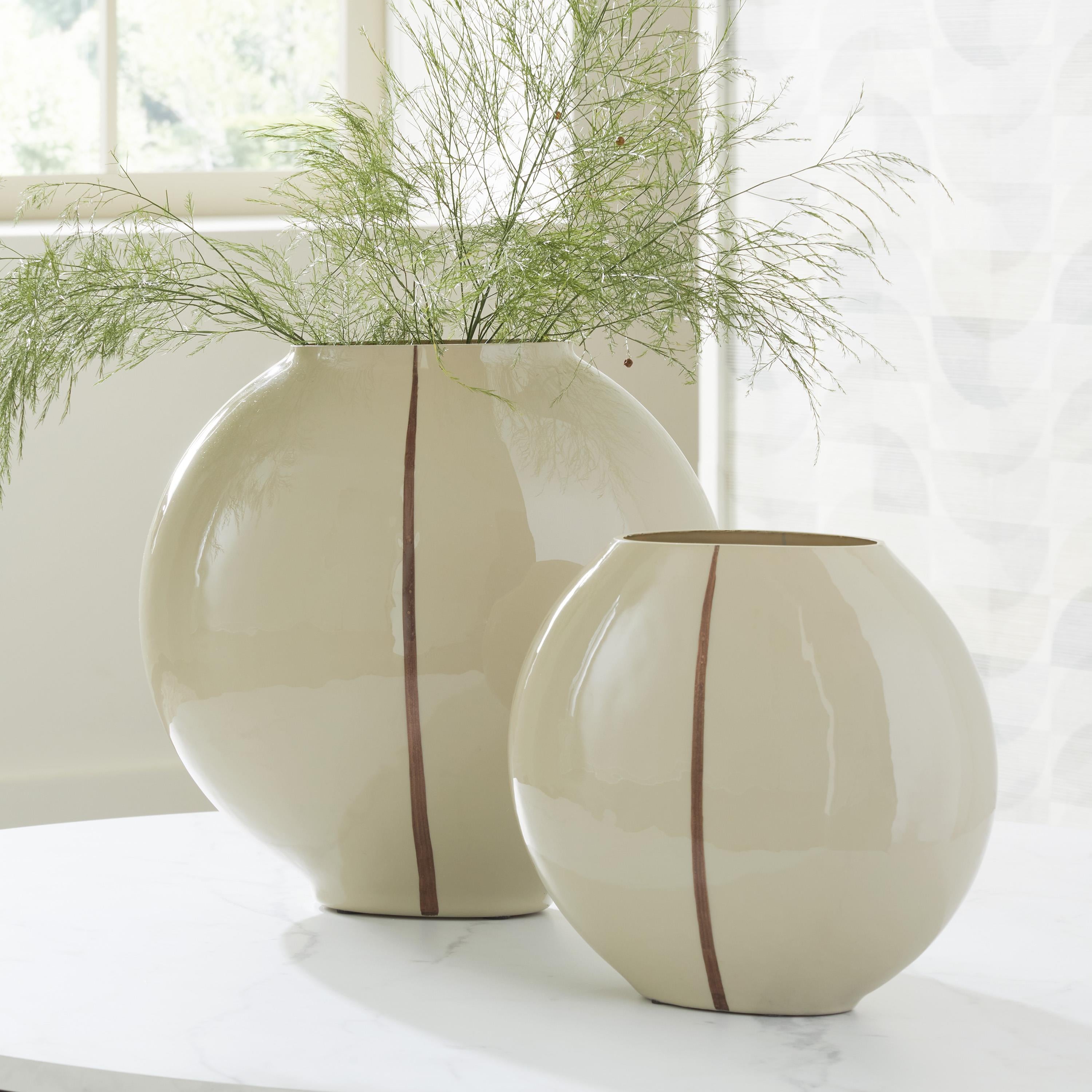  Signature Design by Ashley Sheabourne A2000702 Vase IMAGE 5