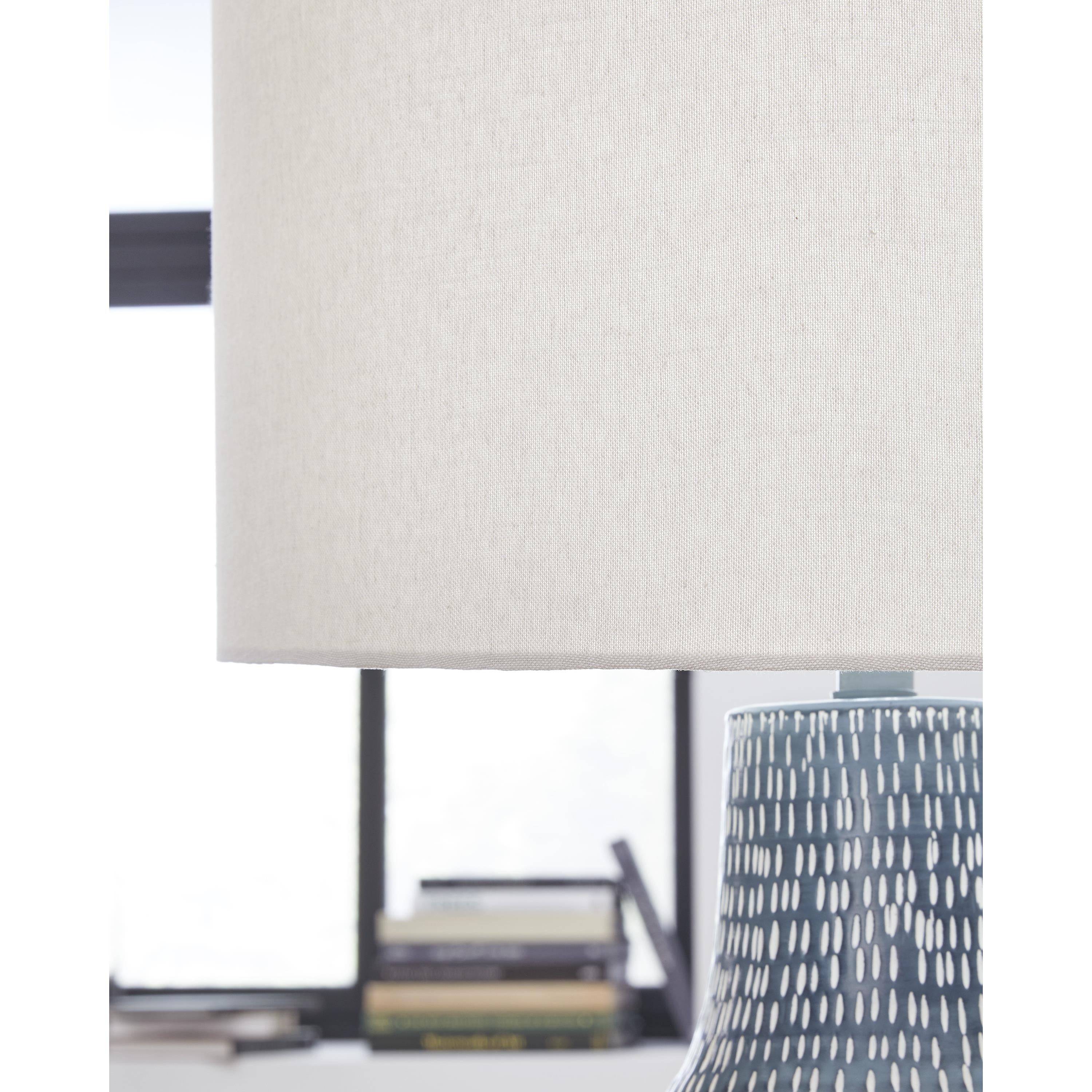  Signature Design by Ashley Schylarmont L207474 Metal Table Lamp IMAGE 3