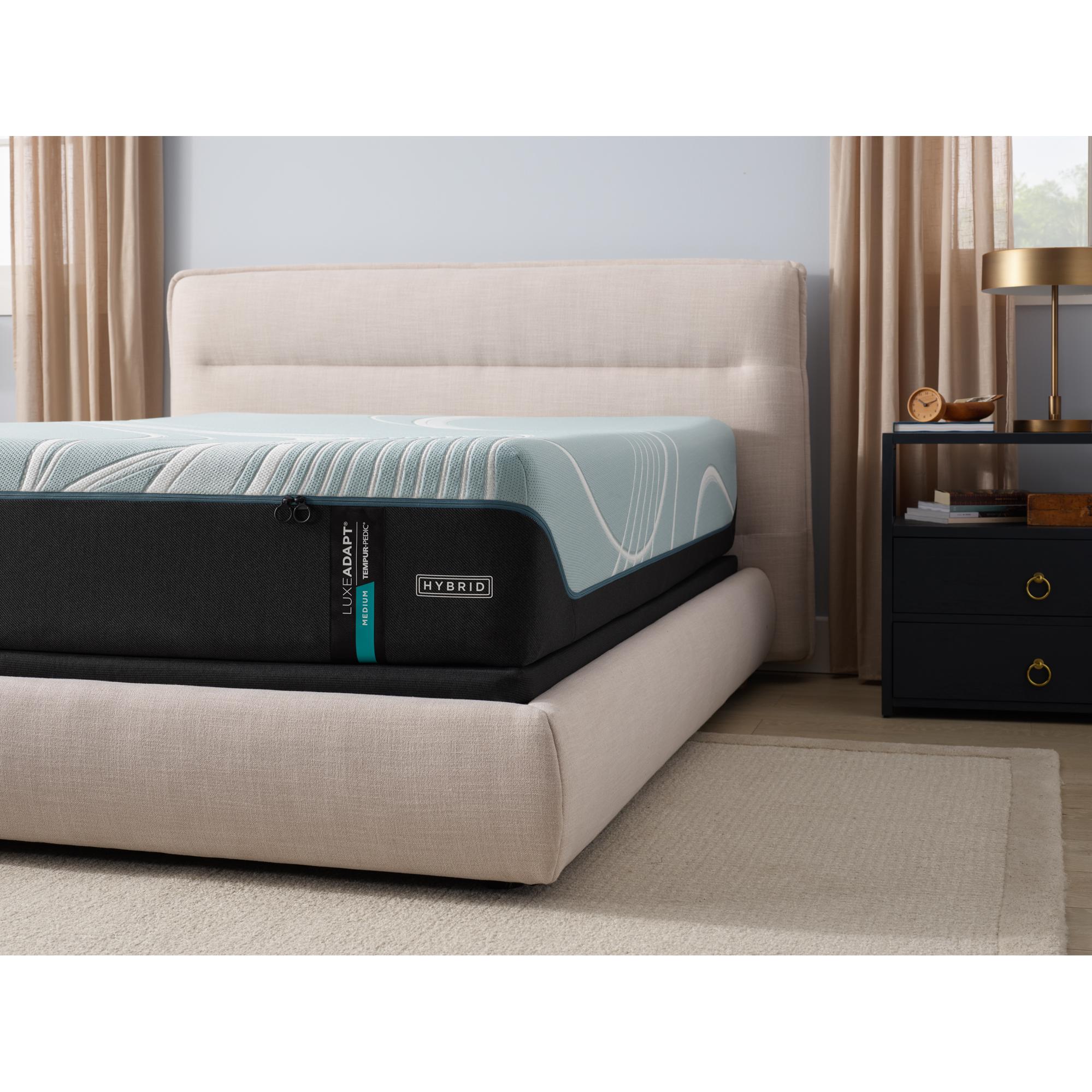  Size_Split California King --  Tempur-LuxeAdapt® Medium Hybrid Mattress (Split California King) IMAGE 4