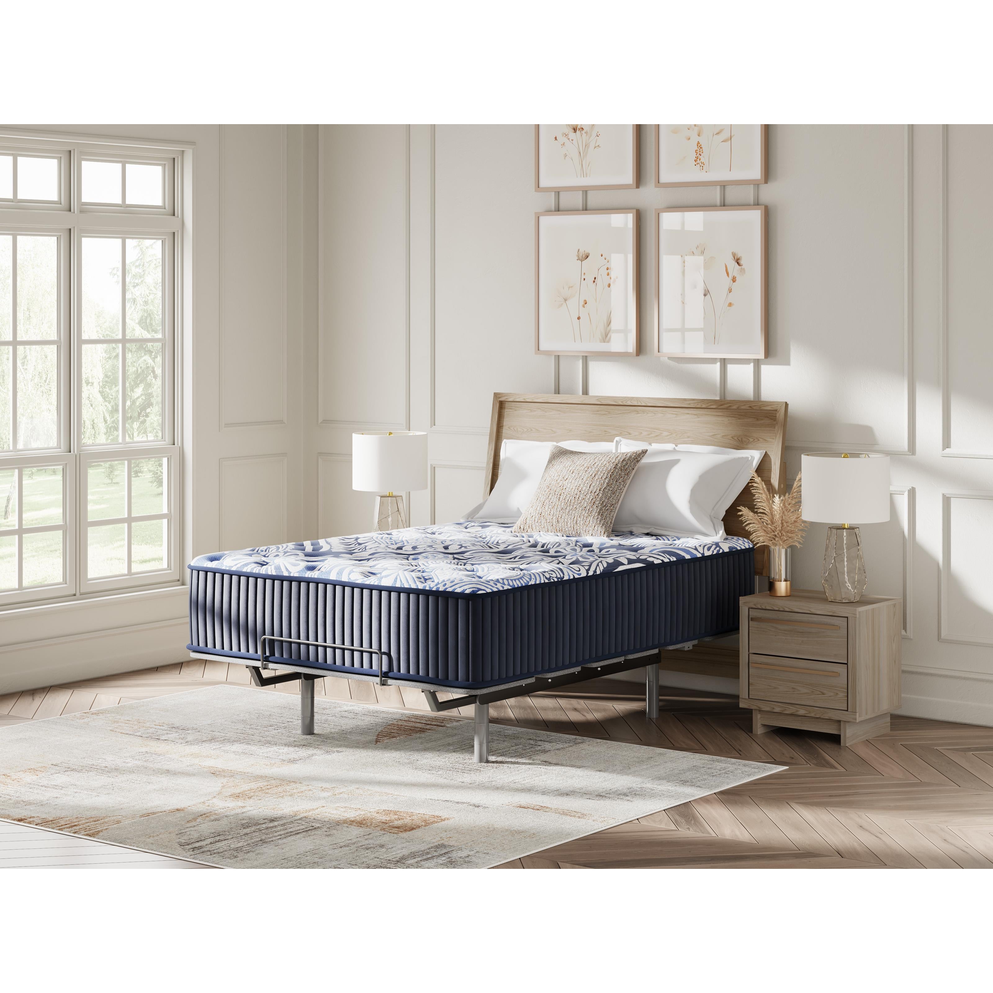  Size_California King --  Plush Luxe 2.0 M49751 California King Mattress IMAGE 2