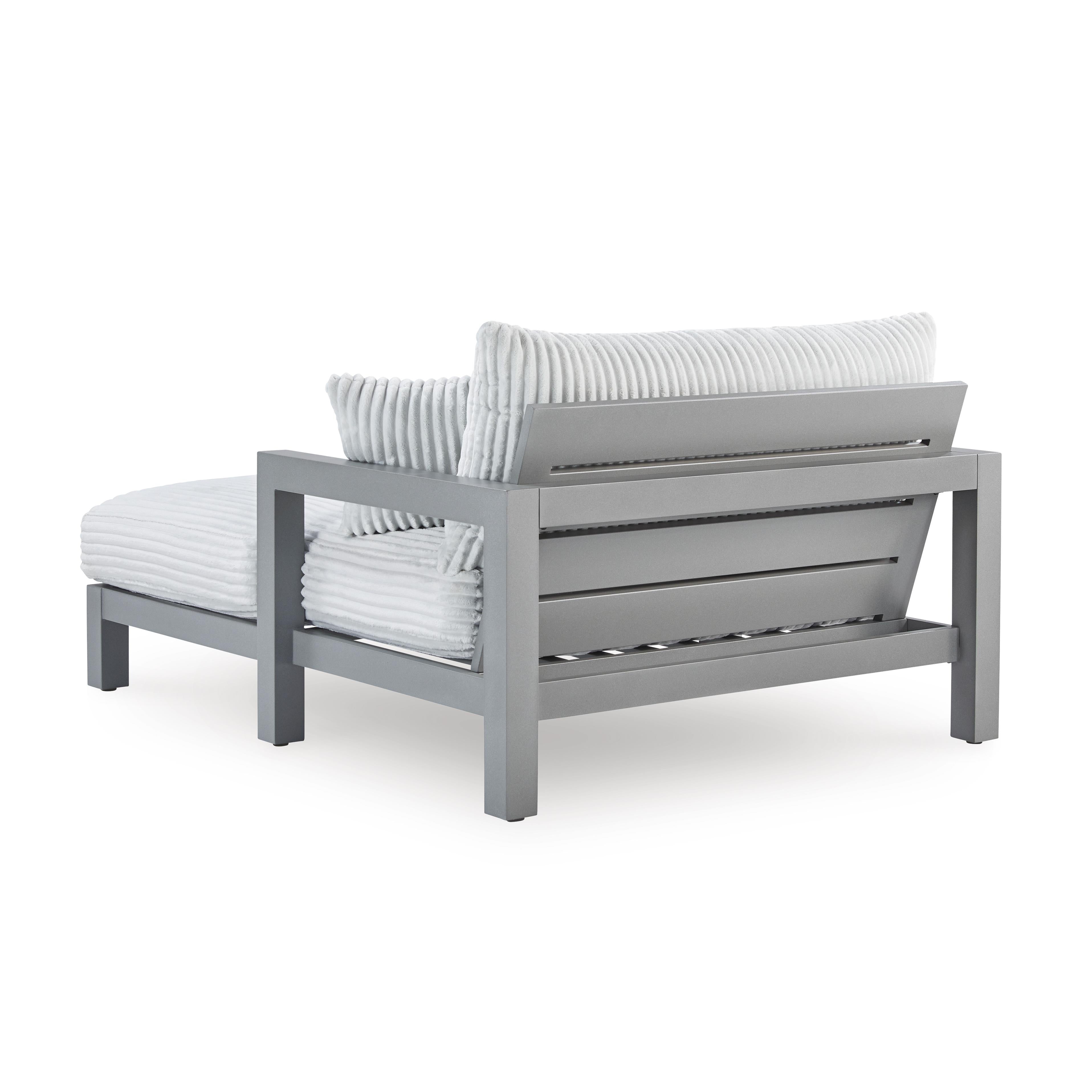  Signature Design by Ashley Hurley Park PCP695-815 Chaise Lounge with Cushion IMAGE 3