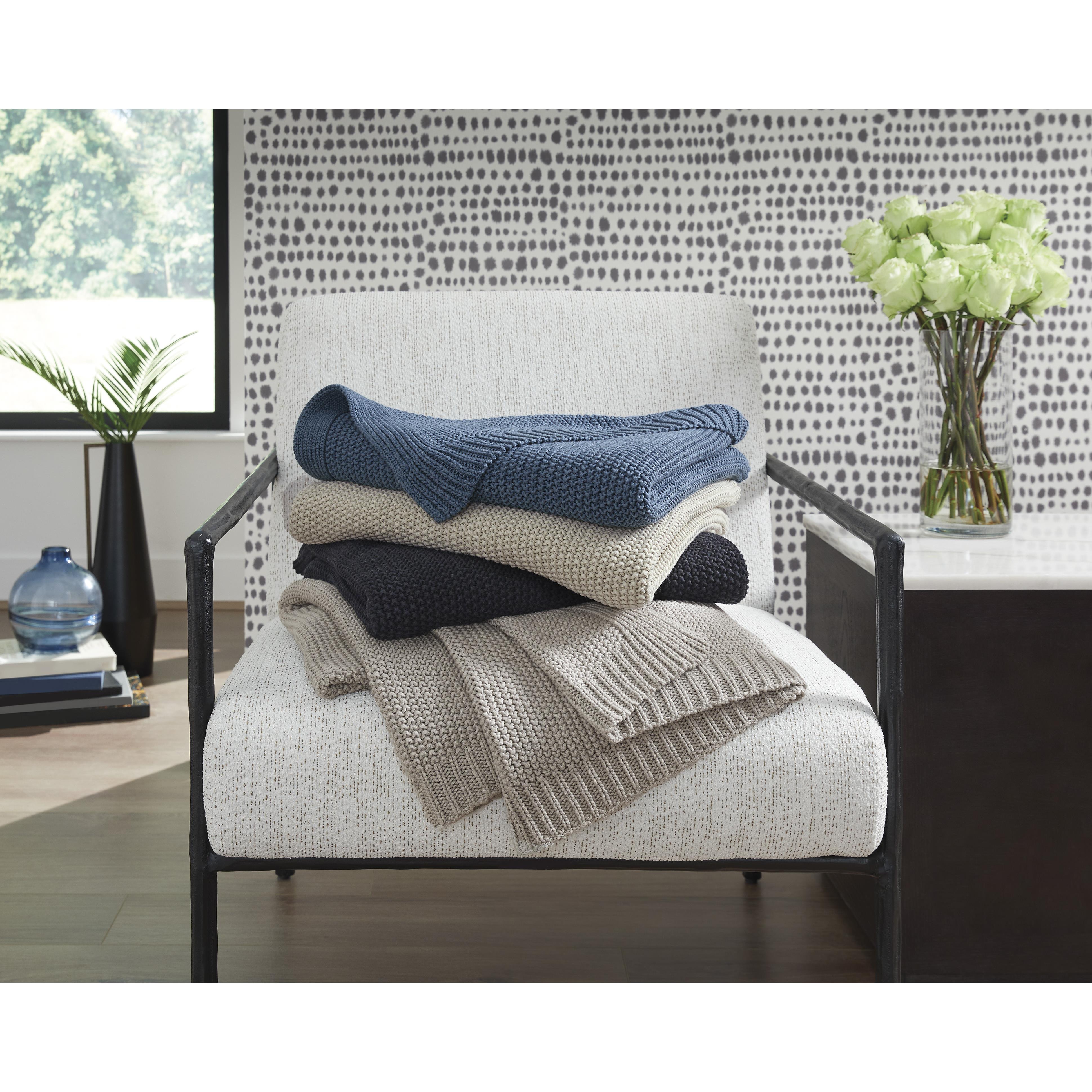  Signature Design by Ashley Gayelery A1001086 Throw IMAGE 4