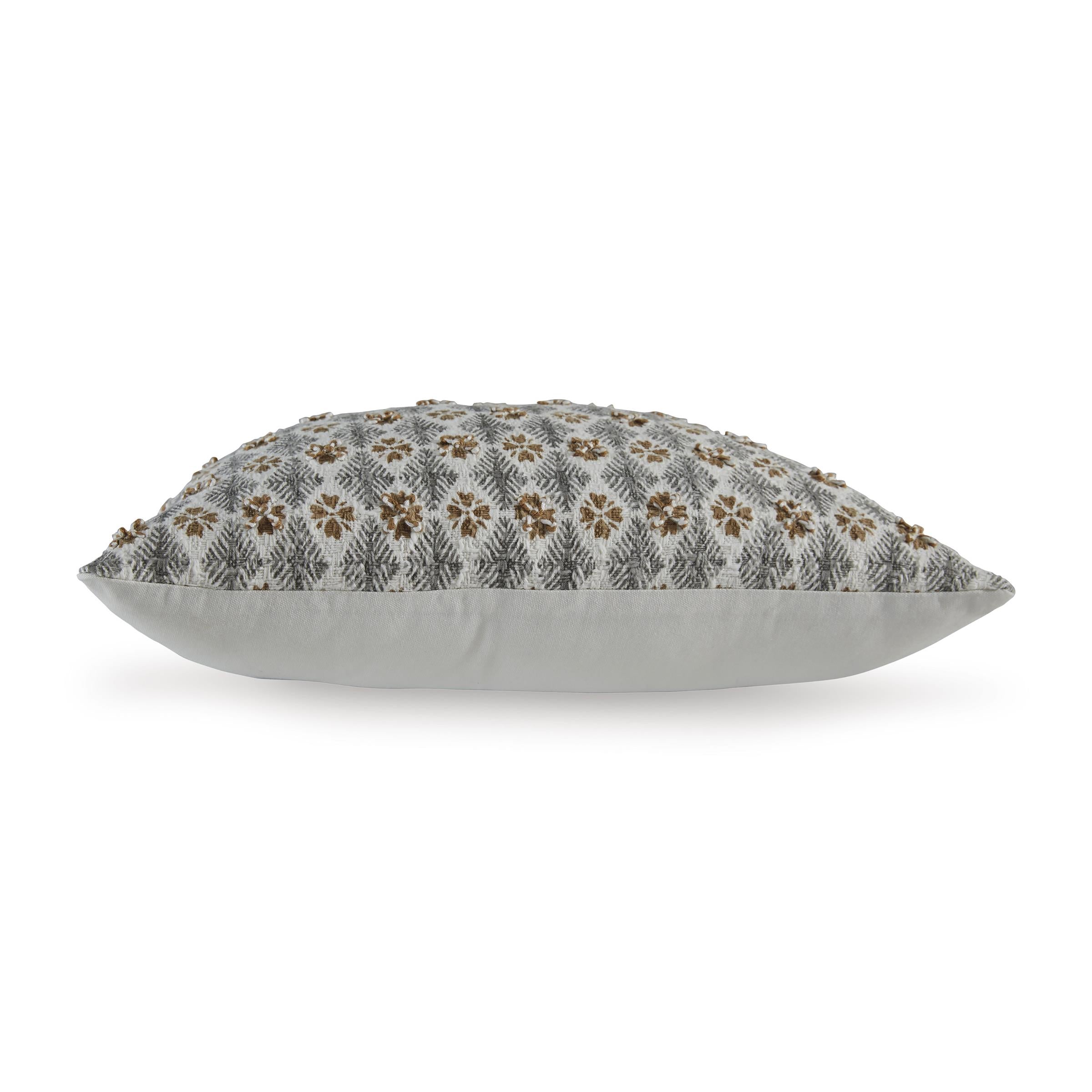  Signature Design by Ashley Dainwick A1001102 Pillow IMAGE 3