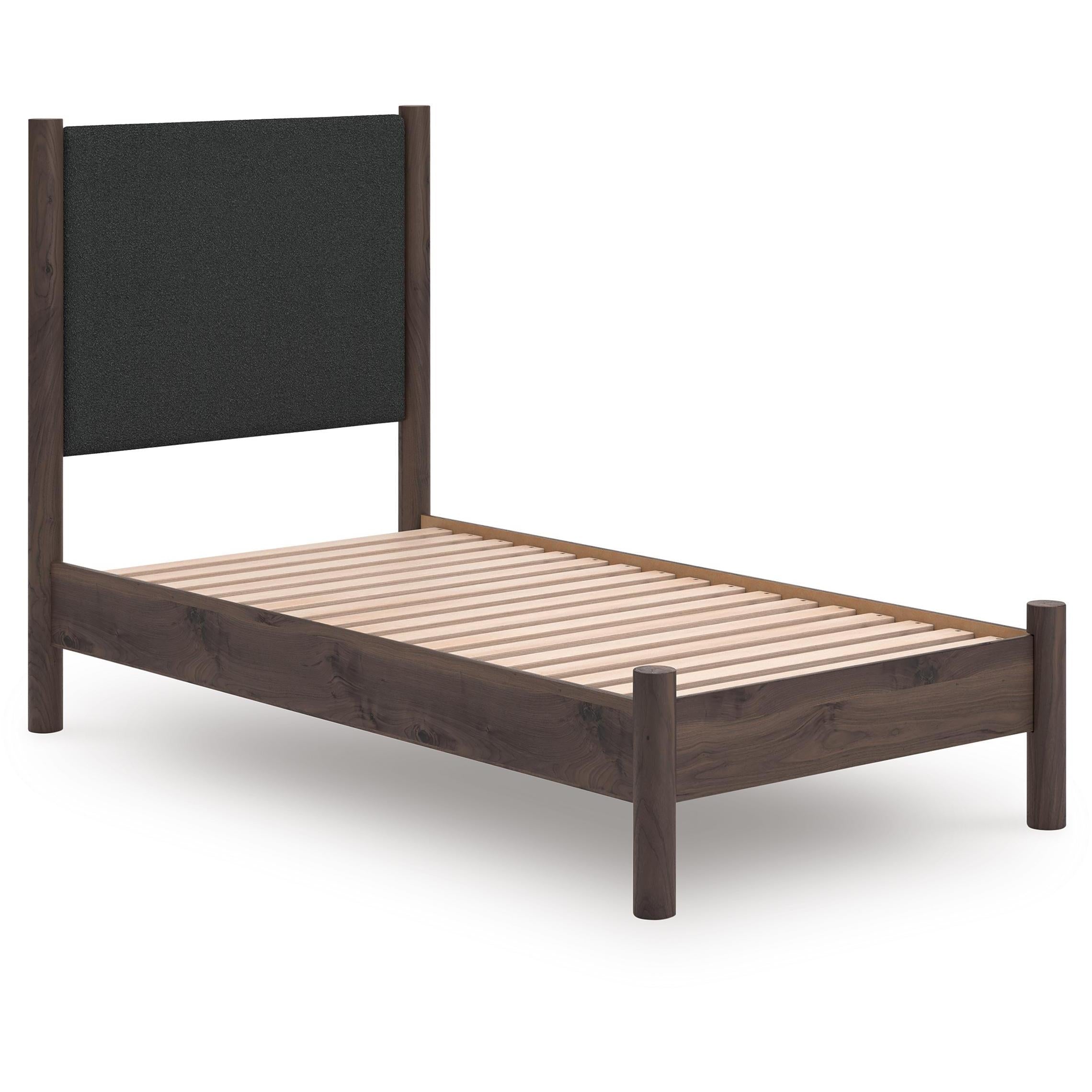  Size_Twin --  Signature Design by Ashley Pamytta Upholstered Platform Bed IMAGE 5