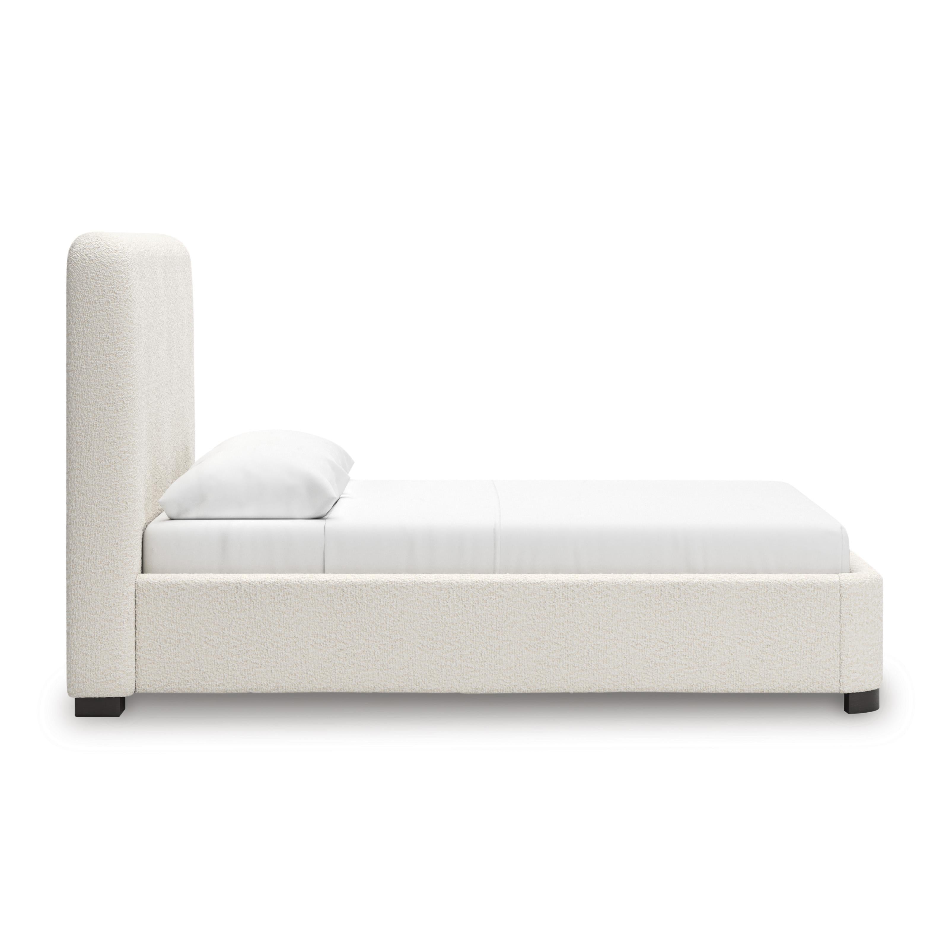  Size_Queen --  Signature Design by Ashley Brintstreet Upholstered Panel Bed IMAGE 3