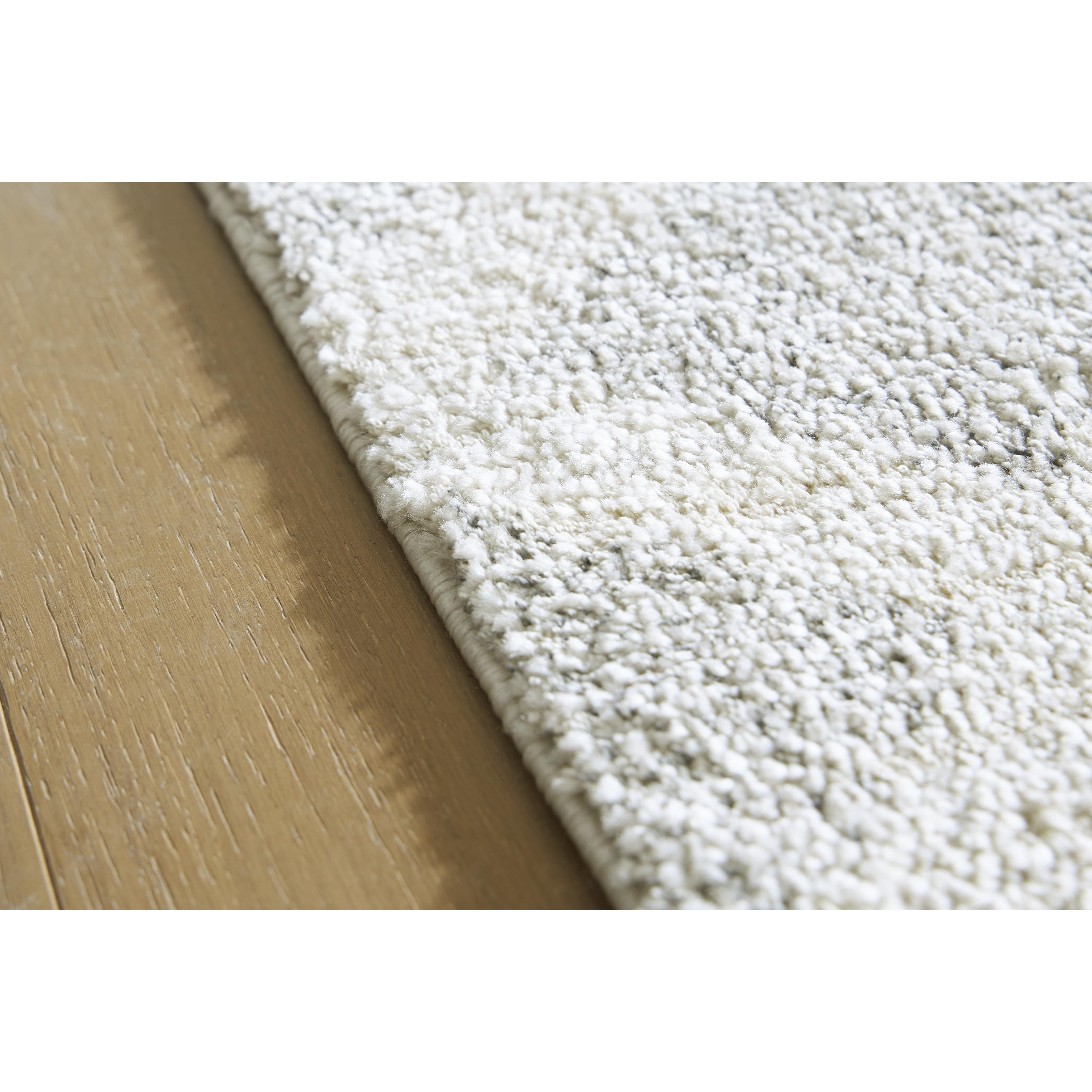  Size_5'3" x 7' --  Signature Design by Ashley Unawick Rug IMAGE 4