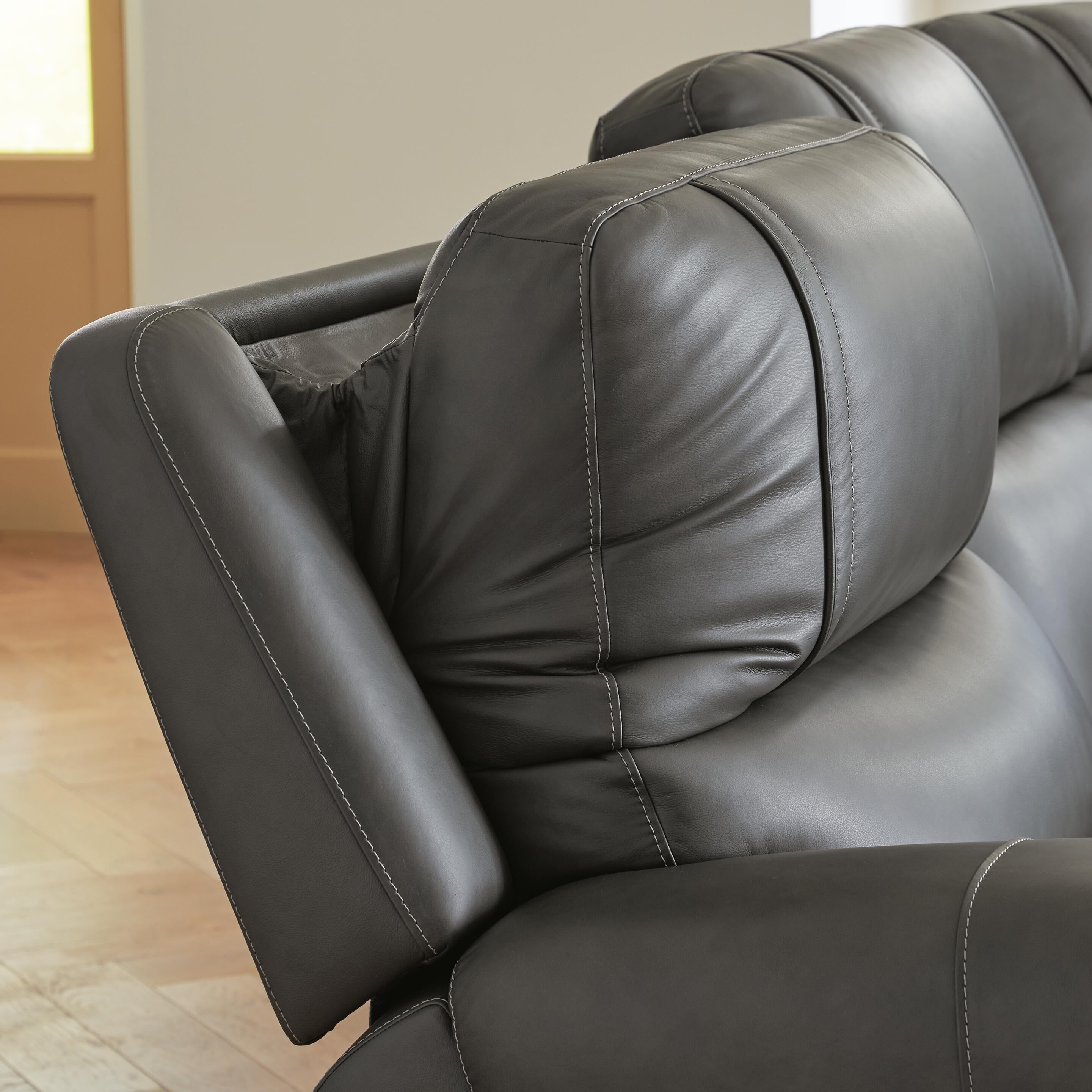  Signature Design by Ashley 5Z - Pittson PCU12600S11 7 pc Power Reclining Sectional IMAGE 4