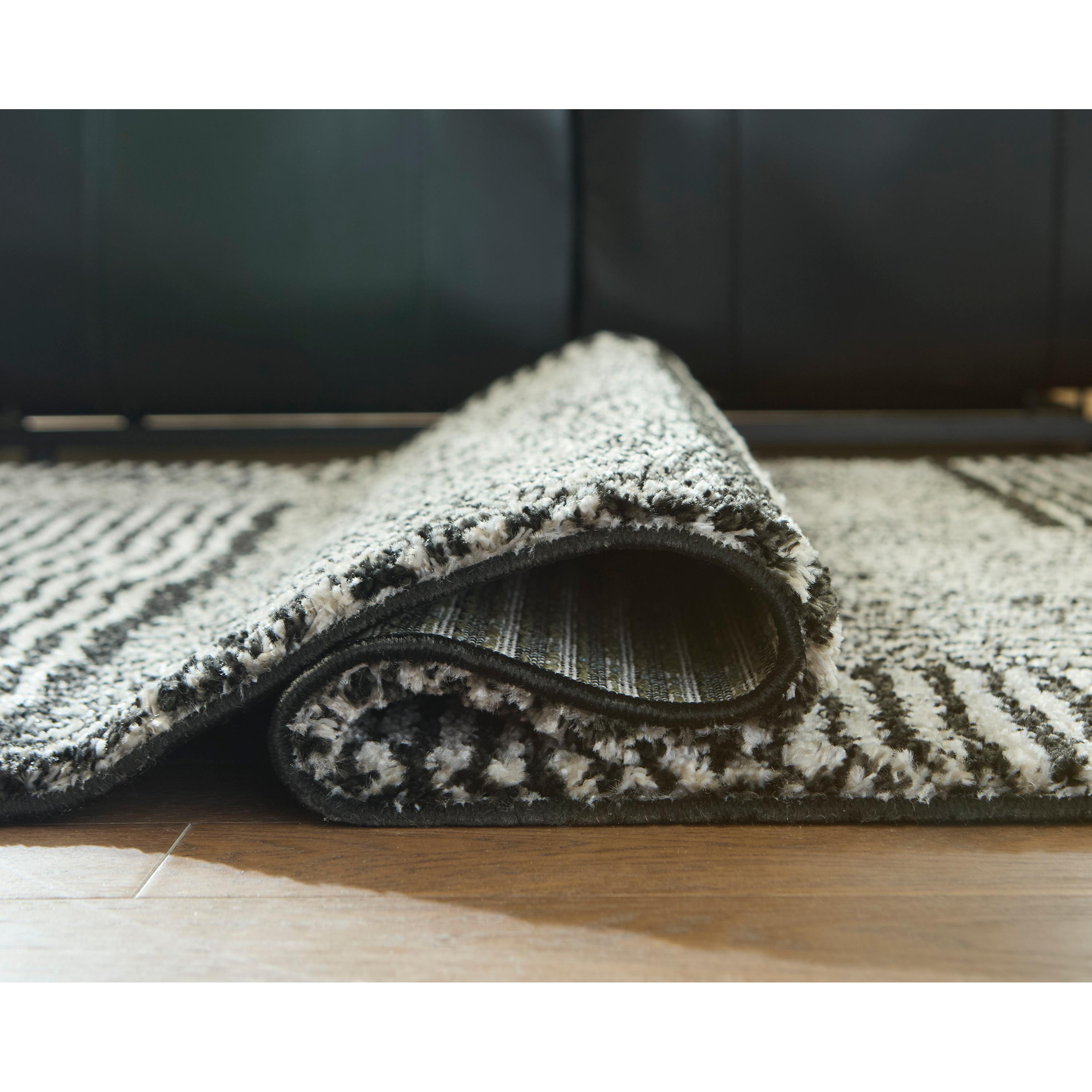  Size_4'11" x 7' --  Signature Design by Ashley Kurtmen Rug IMAGE 4