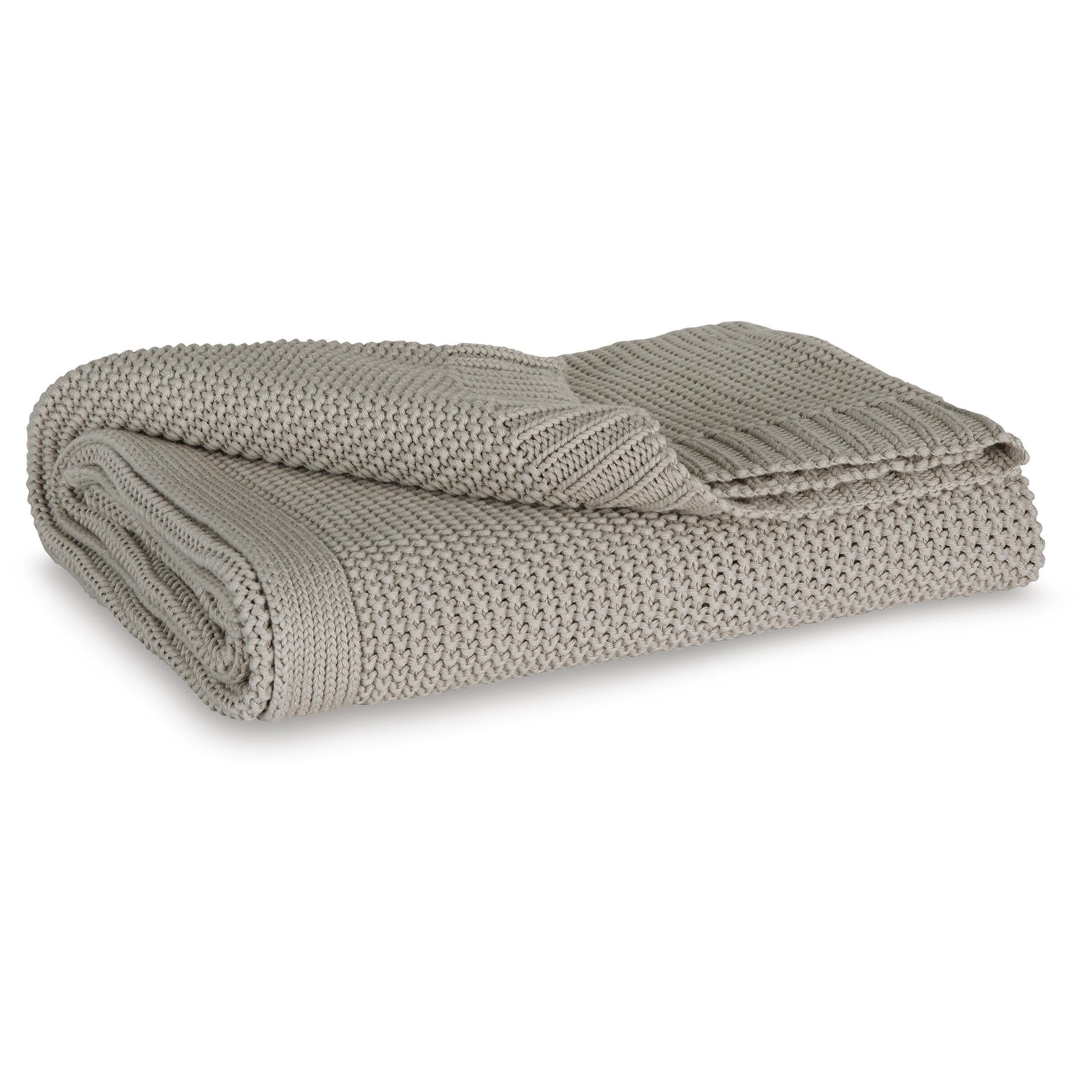  Signature Design by Ashley Gayelery A1001085T Throw IMAGE 2