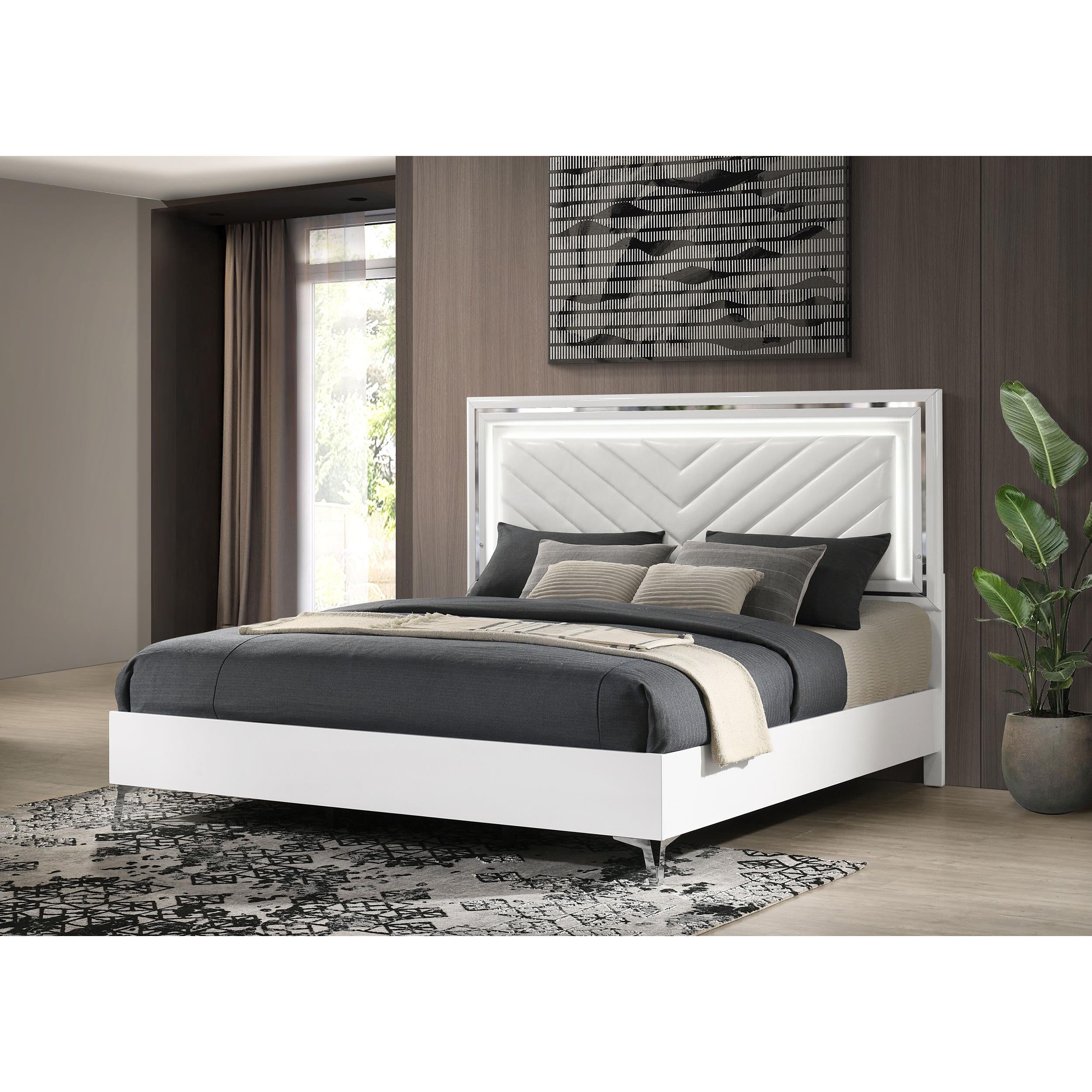  Coaster Furniture Cassia 215791KE Eastern King LED Panel Bed - White High Gloss IMAGE 4
