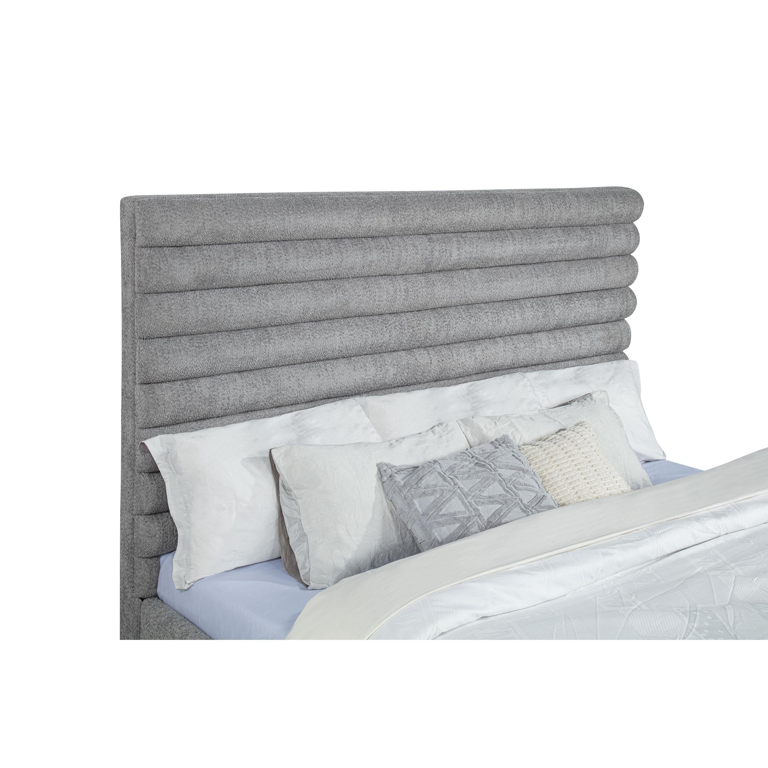  Coaster Furniture Patricia 300719KE 58-inch Boucle Upholstered Eastern King Bed - Grey IMAGE 4