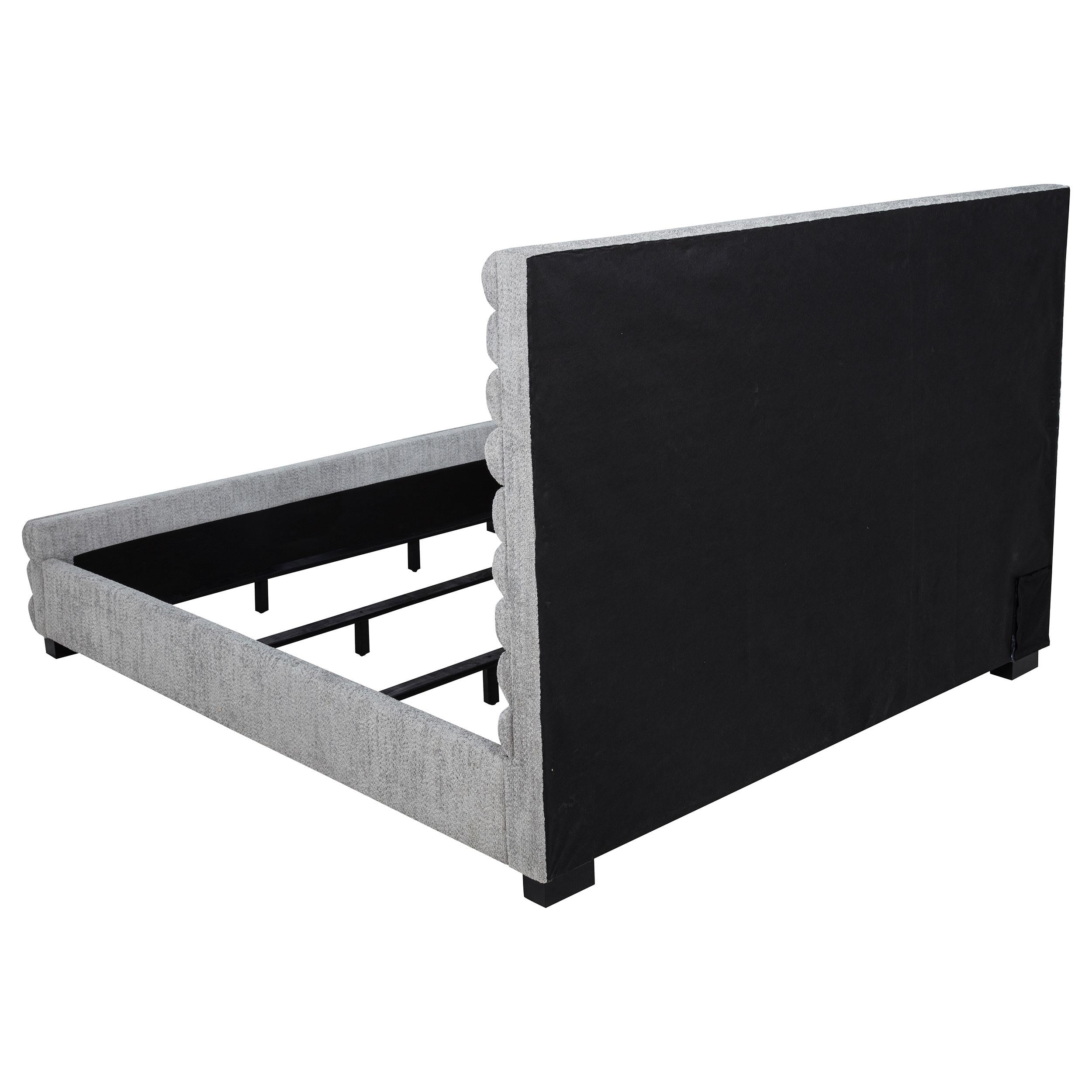  Coaster Furniture Patricia 300719KW 58-inch Boucle Upholstered California King Bed - Grey IMAGE 5