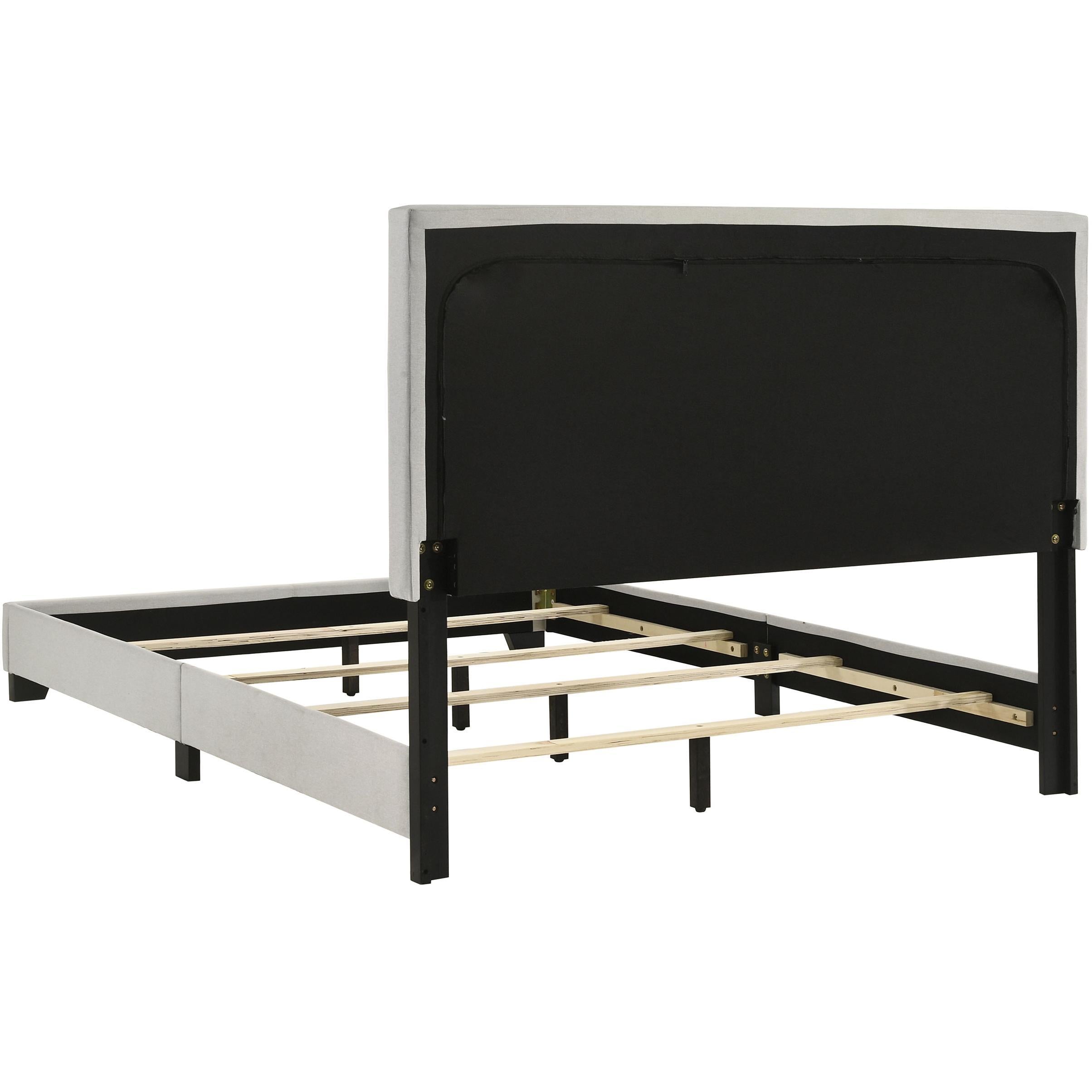  Coaster Furniture Dorian 300852F Fabric Upholstered Full Panel Bed - Cream IMAGE 5