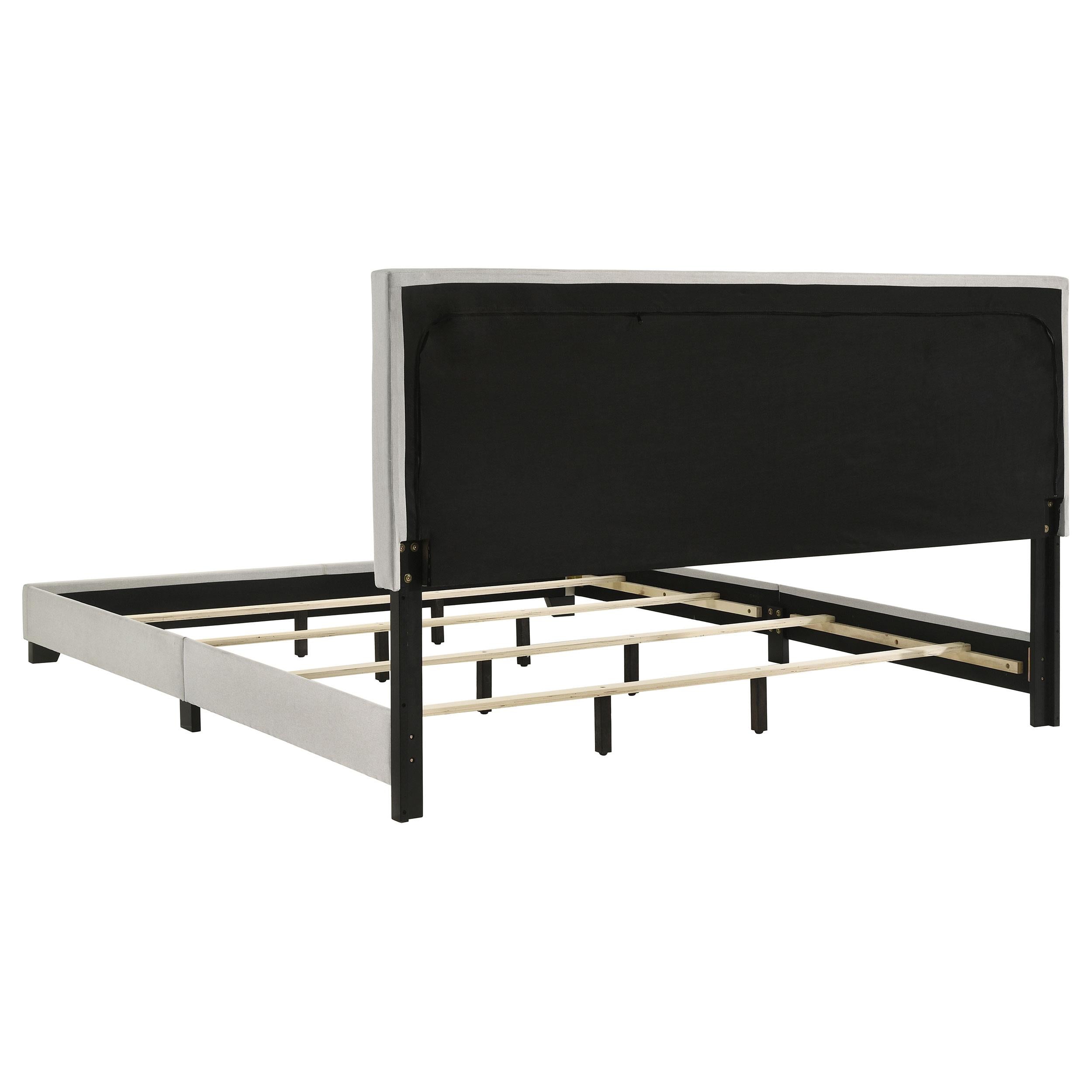  Coaster Furniture Dorian 300852KE Fabric Upholstered Eastern King Panel Bed - Cream IMAGE 2