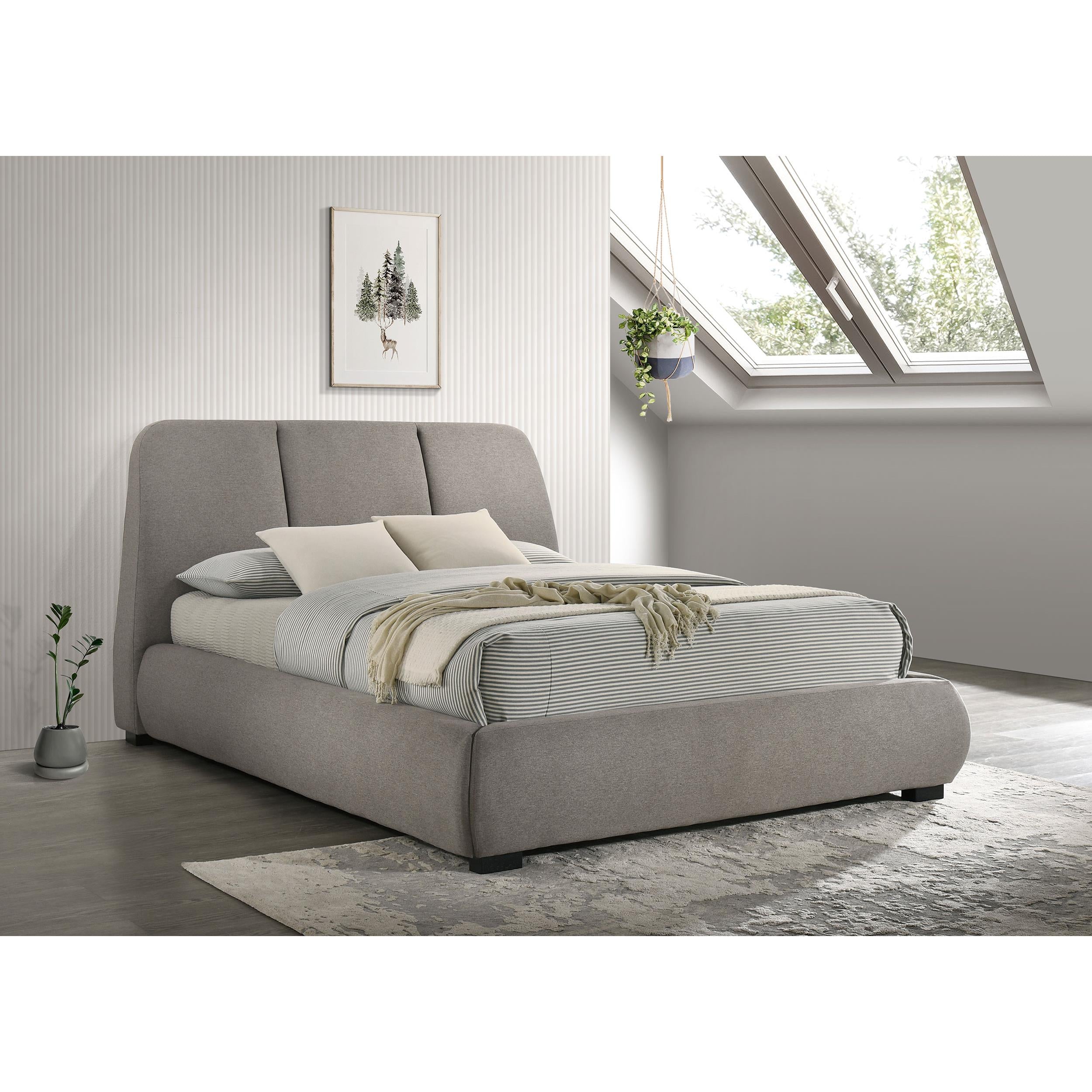  Coaster Furniture Mokena 310090Q 46-inch Upholstered Queen Platform Bed - Taupe IMAGE 6
