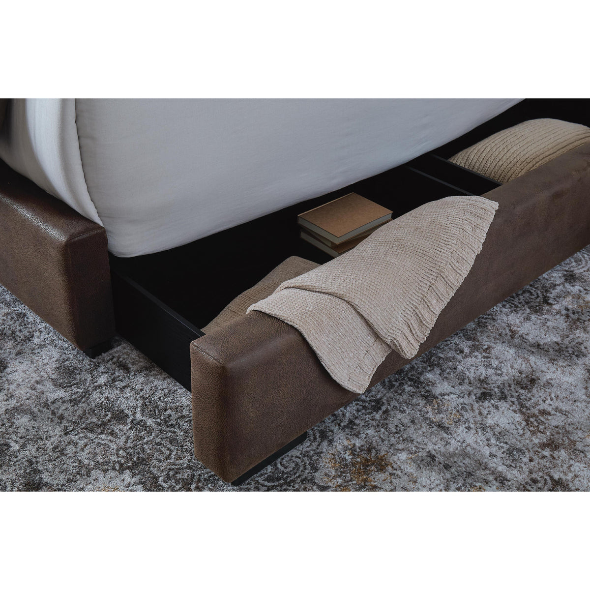  Signature Design by Ashley Lavernty PCB9002B2 King Upholstered Storage Bed IMAGE 9