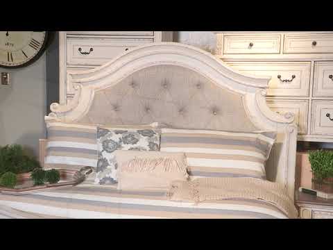  Size_King --  Realyn B743B6 King Upholstered Panel Bed EXTERNAL_VIDEO 1