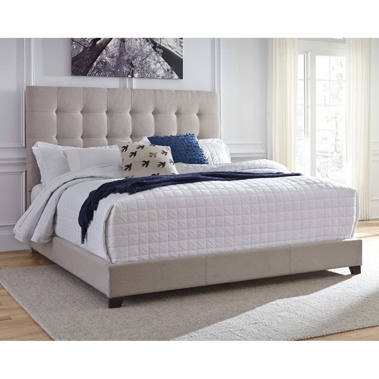 Signature Design by Ashley Dolante B130B8 6 pc Queen Bedroom Set