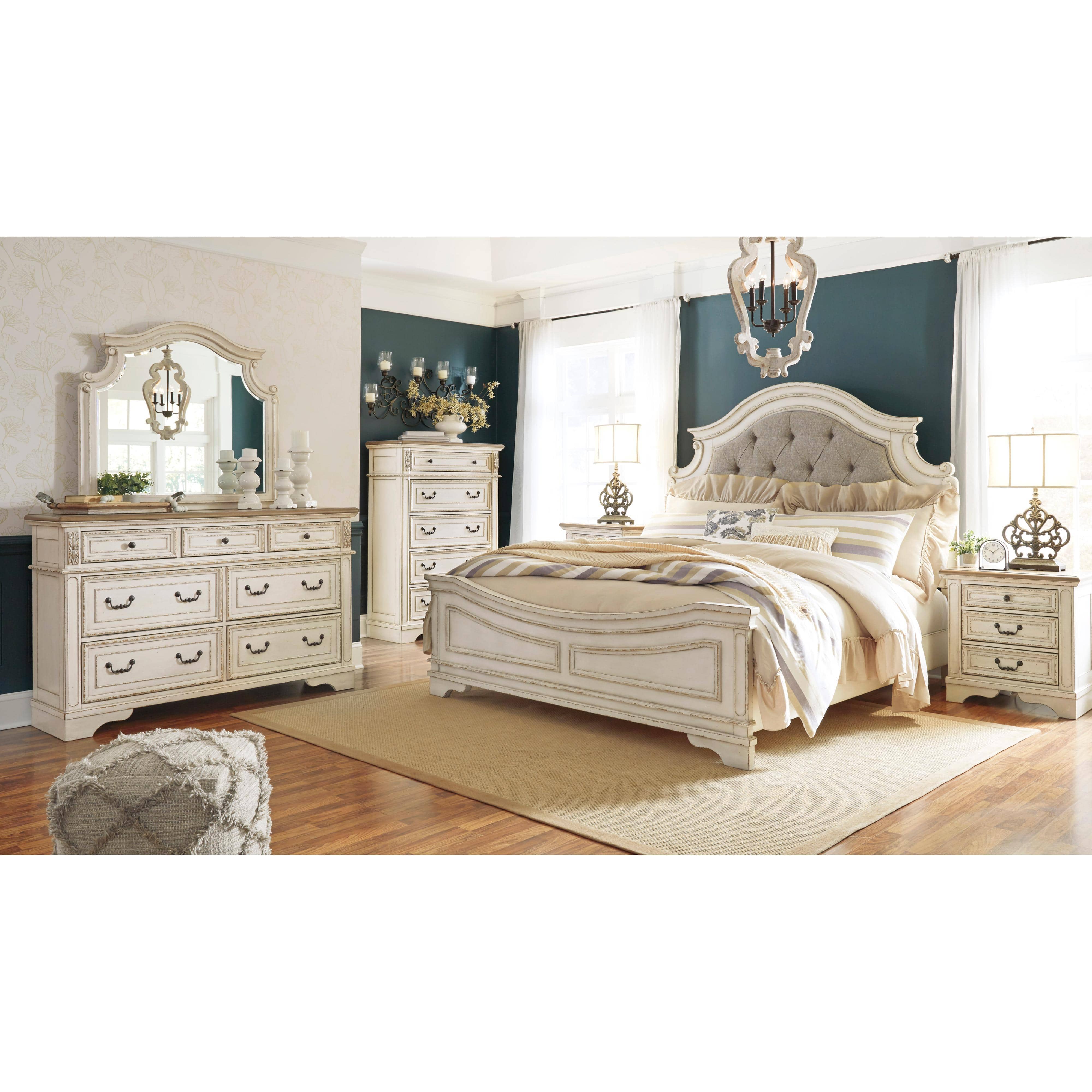 Signature Design by Ashley Realyn B743B31 6 pc California King Panel Bedroom Set